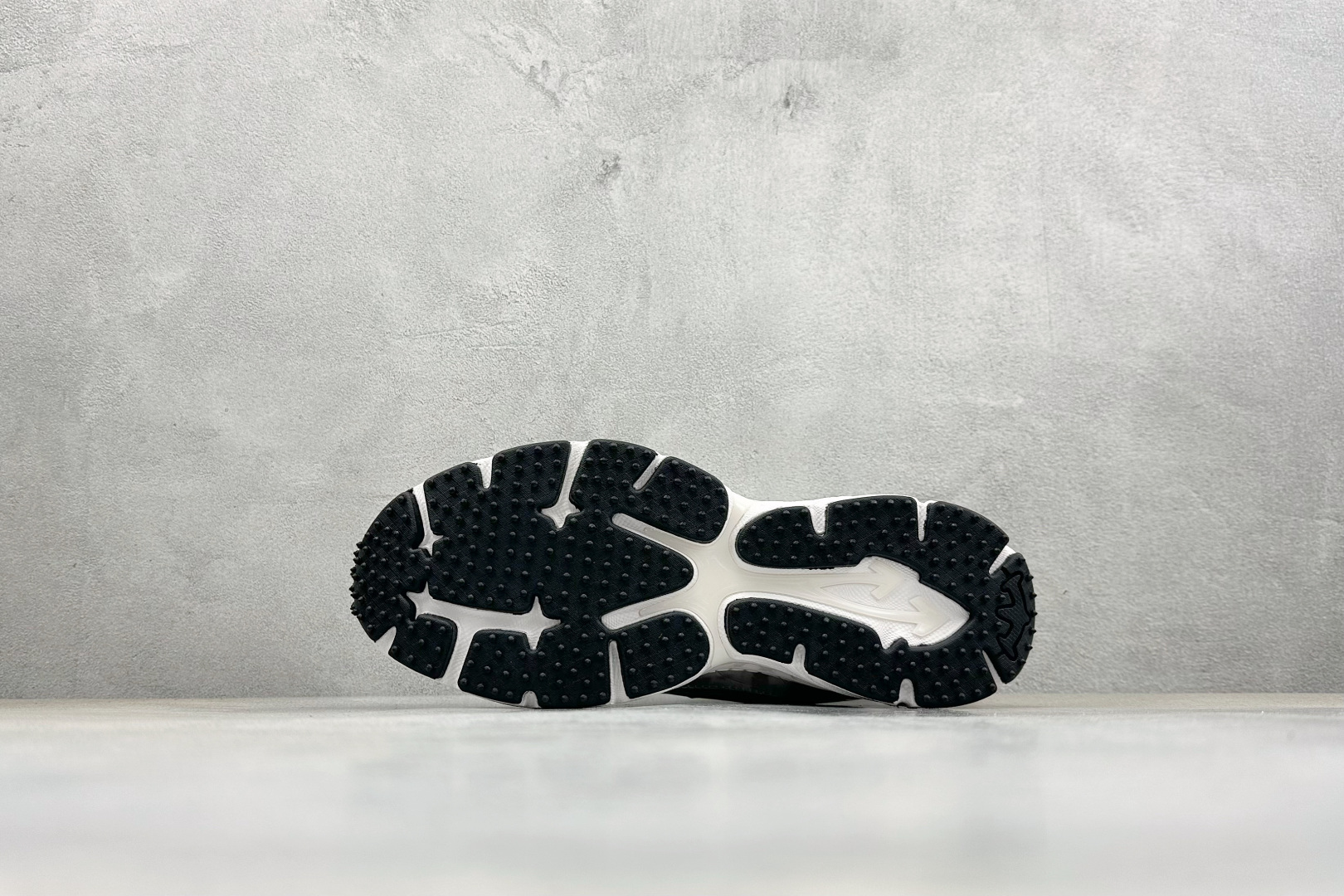 S版 Off-White 防滑耐磨透气性轻便跑鞋 OWIA289F25LEA001 S版 Off-White 防滑耐磨透气性轻便跑鞋 OWIA289F25LEA001