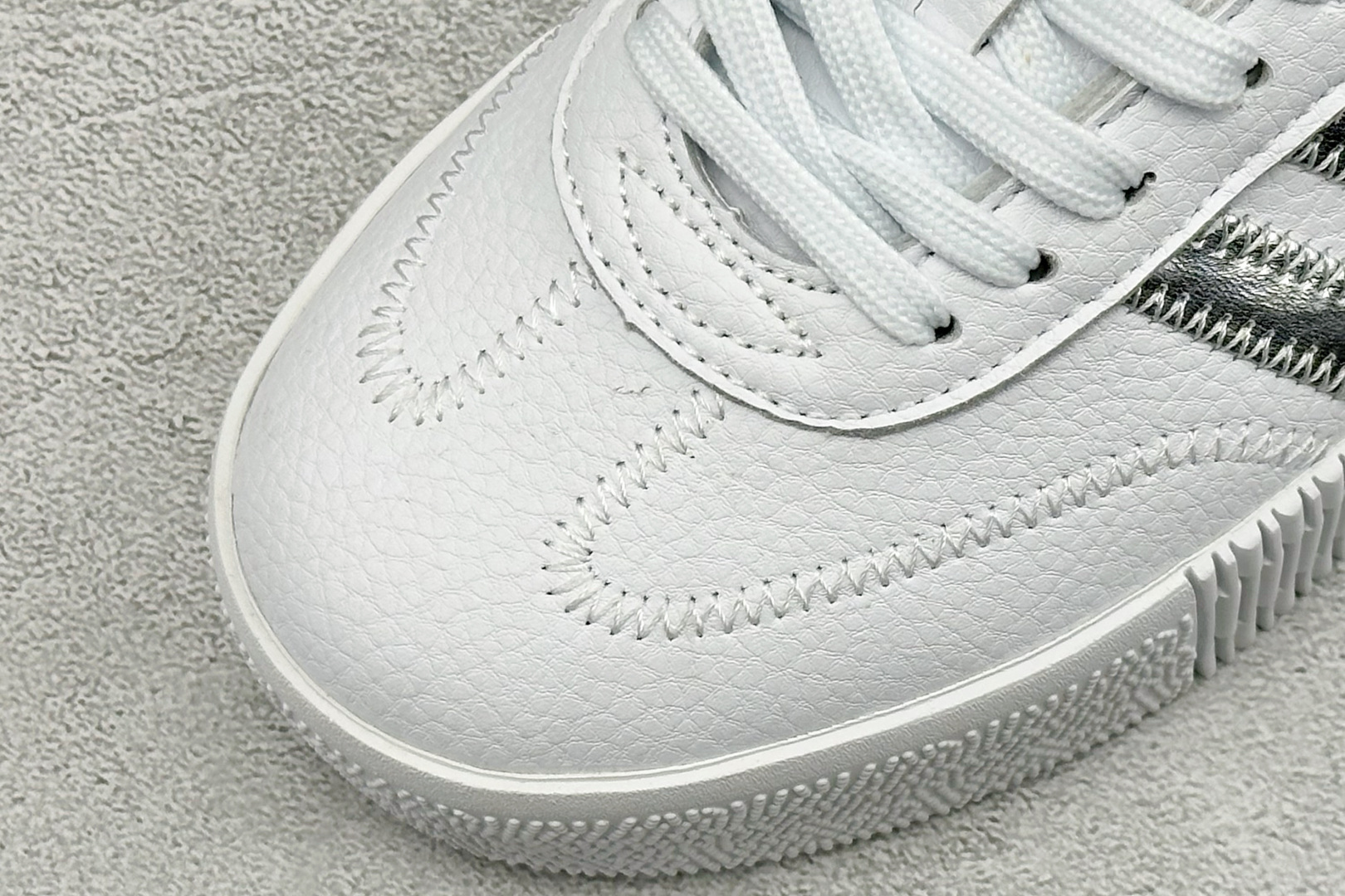 XH版Adidas originals Sambarose 桑巴增高舒适耐磨防滑低帮板鞋 EE9017