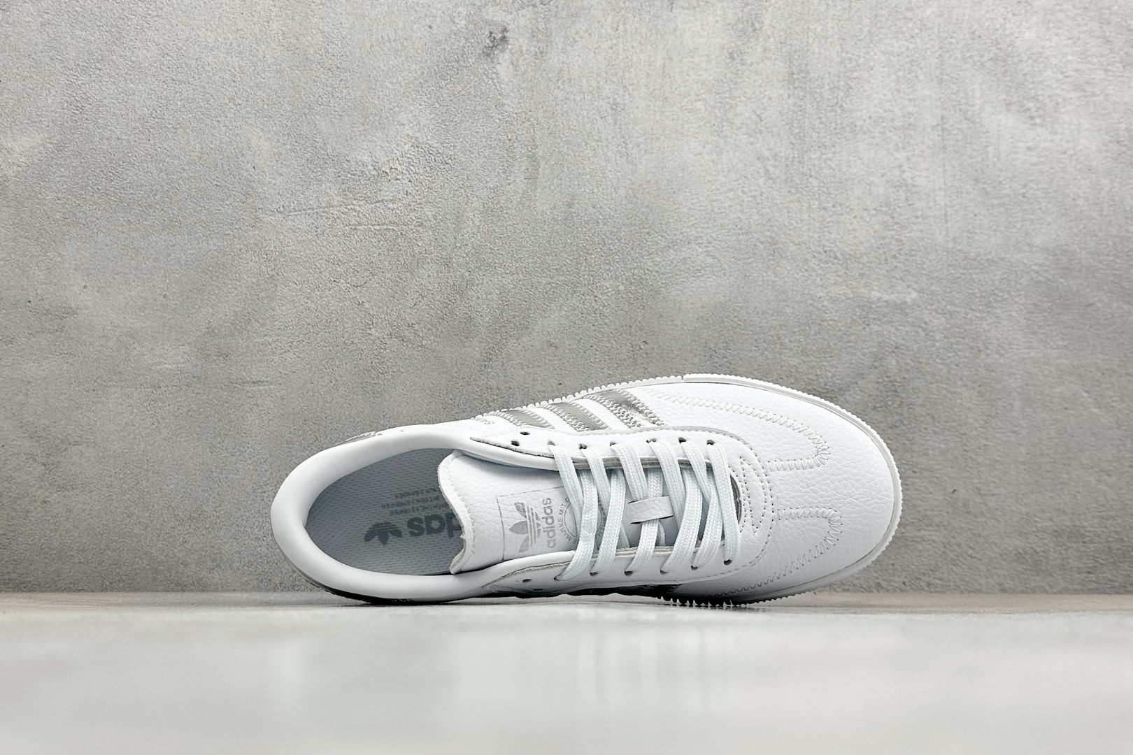 XH版Adidas originals Sambarose 桑巴增高舒适耐磨防滑低帮板鞋 EE9017