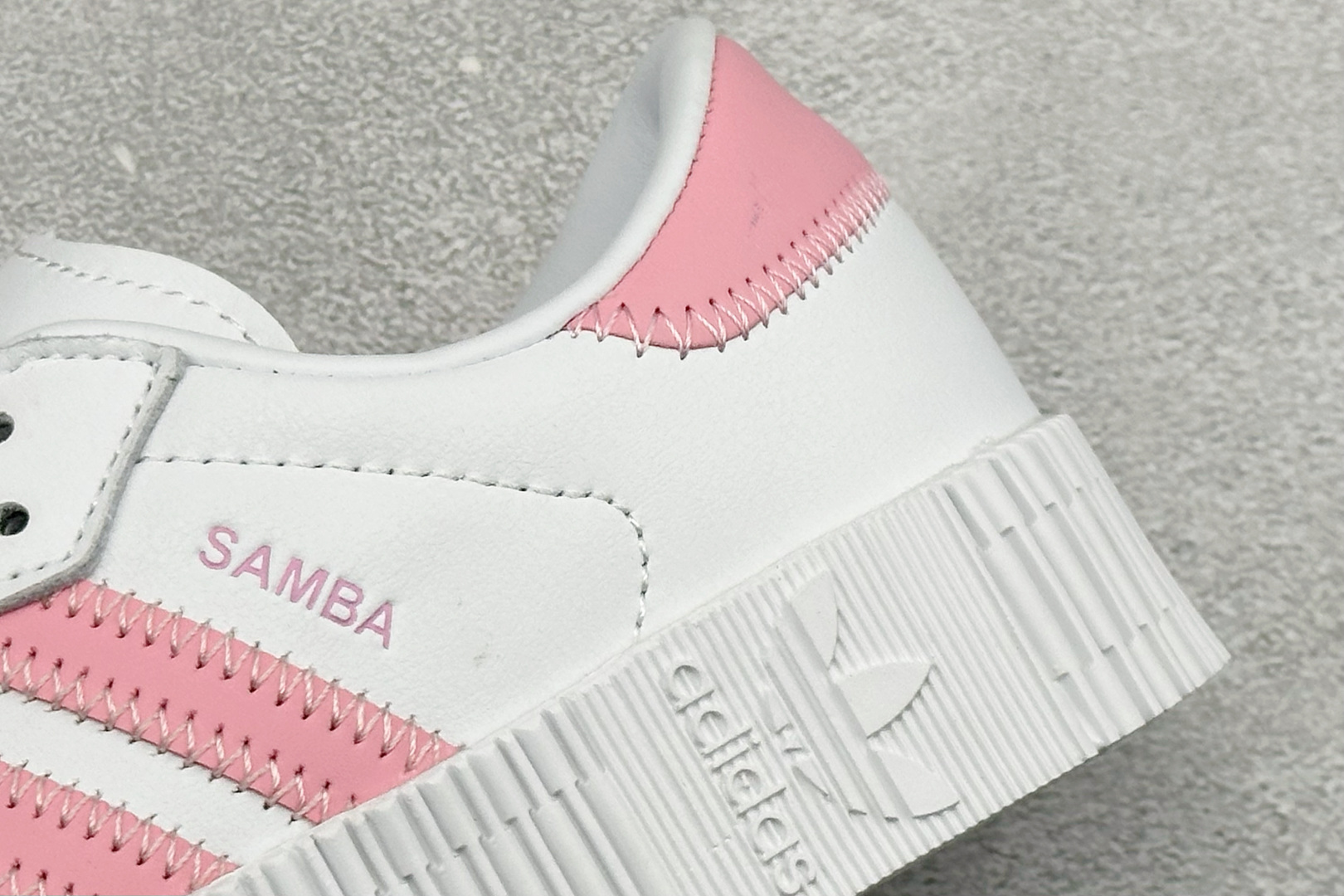 XH版Adidas originals Sambarose 桑巴增高舒适耐磨防滑低帮板鞋 FU7456