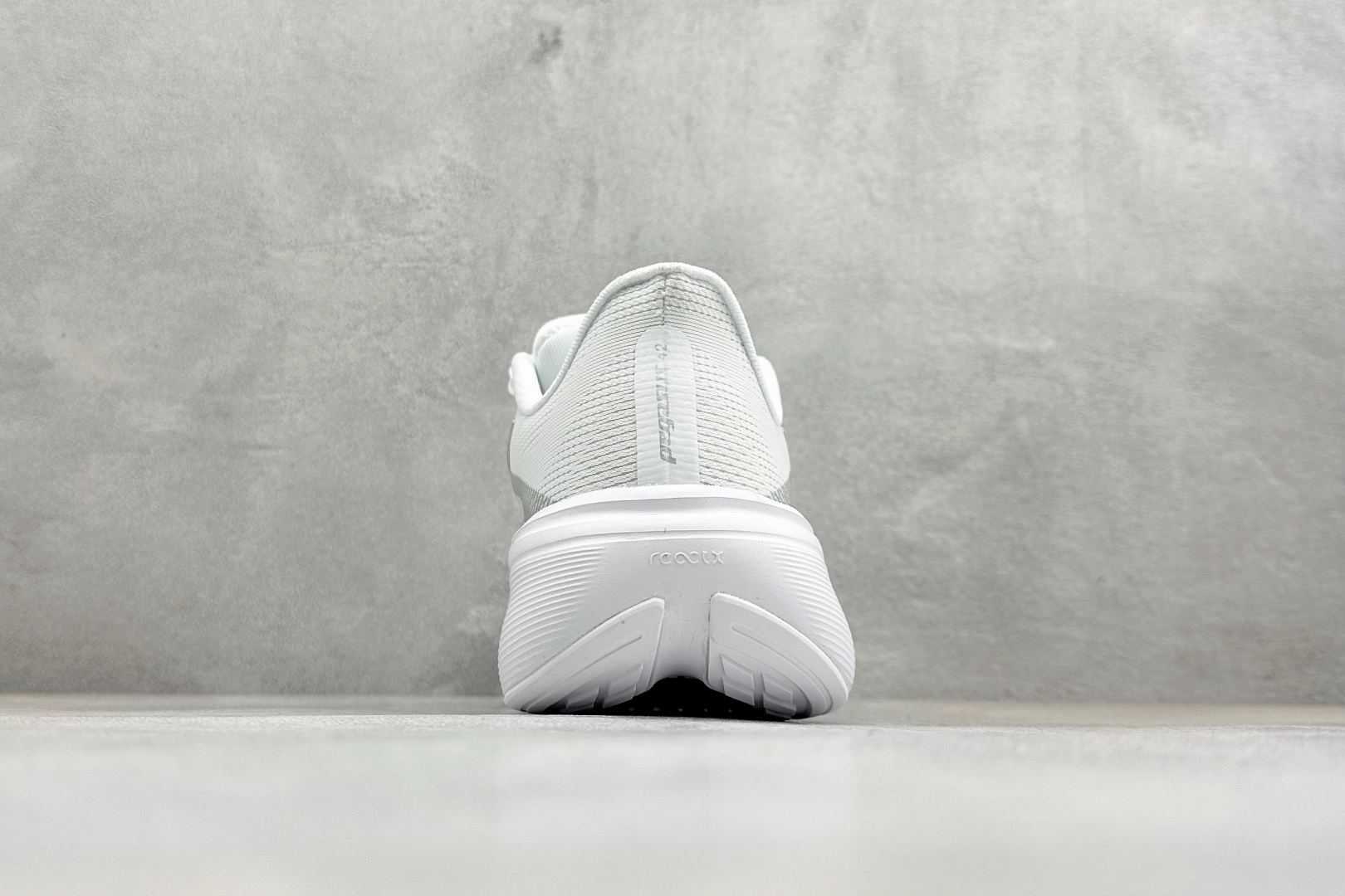 CH版NK AIR ZOOM PEGASUS 42 登月休闲运动跑鞋 IF1688-108 CH版NK AIR ZOOM PEGASUS 42 登月休闲运动跑鞋 IF1688-108