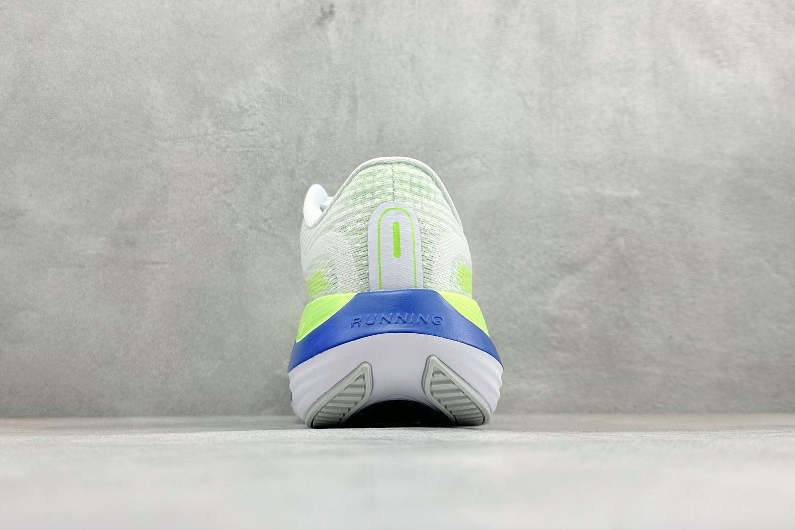 FS版Nike Journey Run 耐克减震防滑耐磨低帮休闲跑步鞋 FB7765-007 FS版Nike Journey Run 耐克减震防滑耐磨低帮休闲跑步鞋 FB7765-007