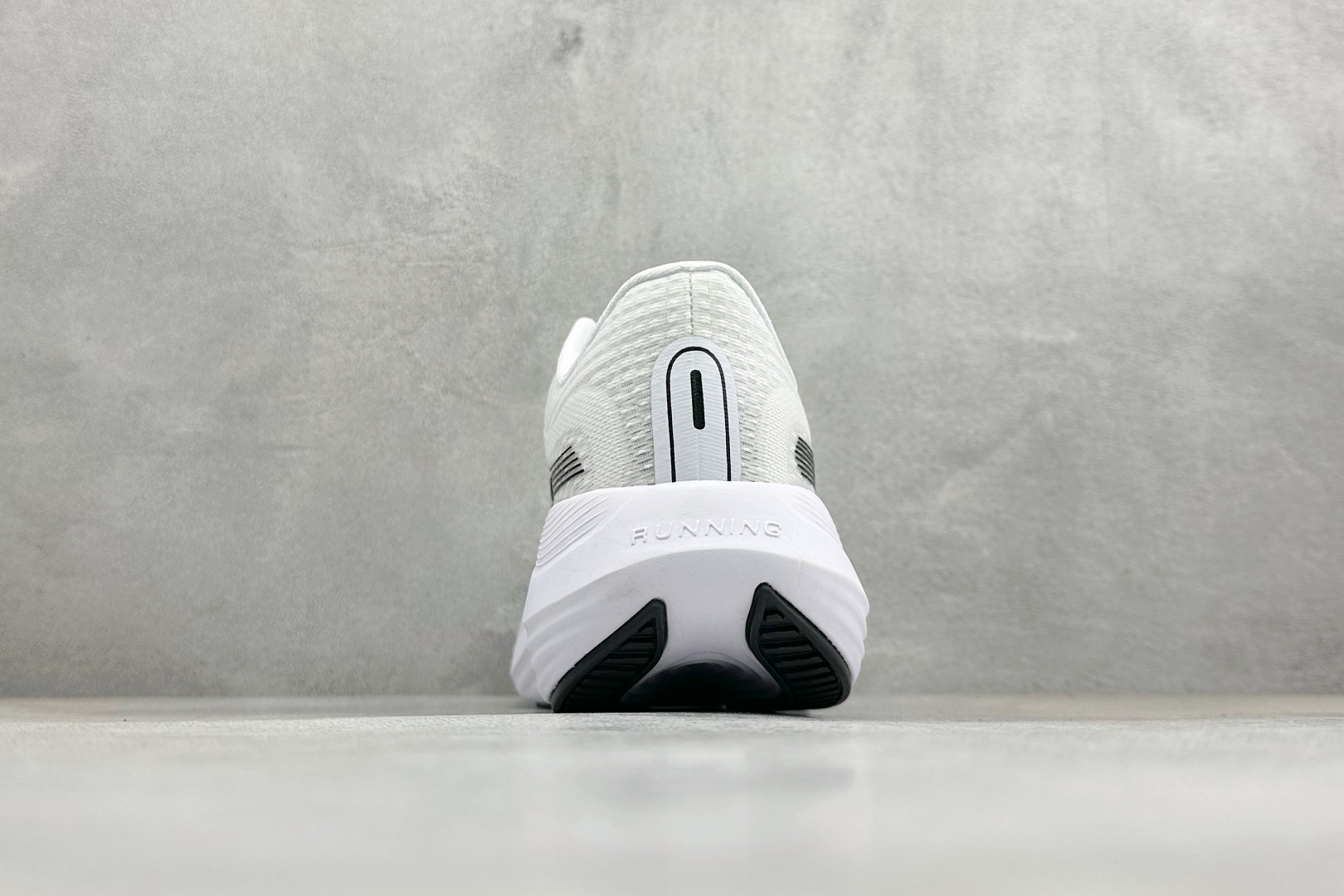 FS版Nike Journey Run 耐克减震防滑耐磨低帮休闲跑步鞋 FB7765-006 FS版Nike Journey Run 耐克减震防滑耐磨低帮休闲跑步鞋 FB7765-006