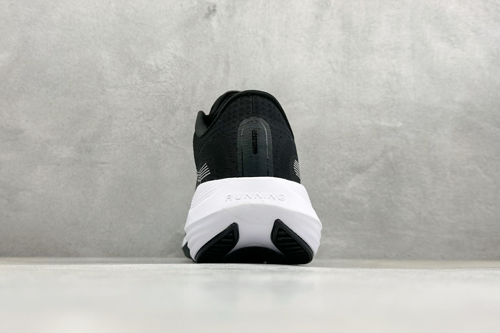 FS版Nike Journey Run 耐克减震防滑耐磨低帮休闲跑步鞋 FB7765-004 FS版Nike Journey Run 耐克减震防滑耐磨低帮休闲跑步鞋 FB7765-004
