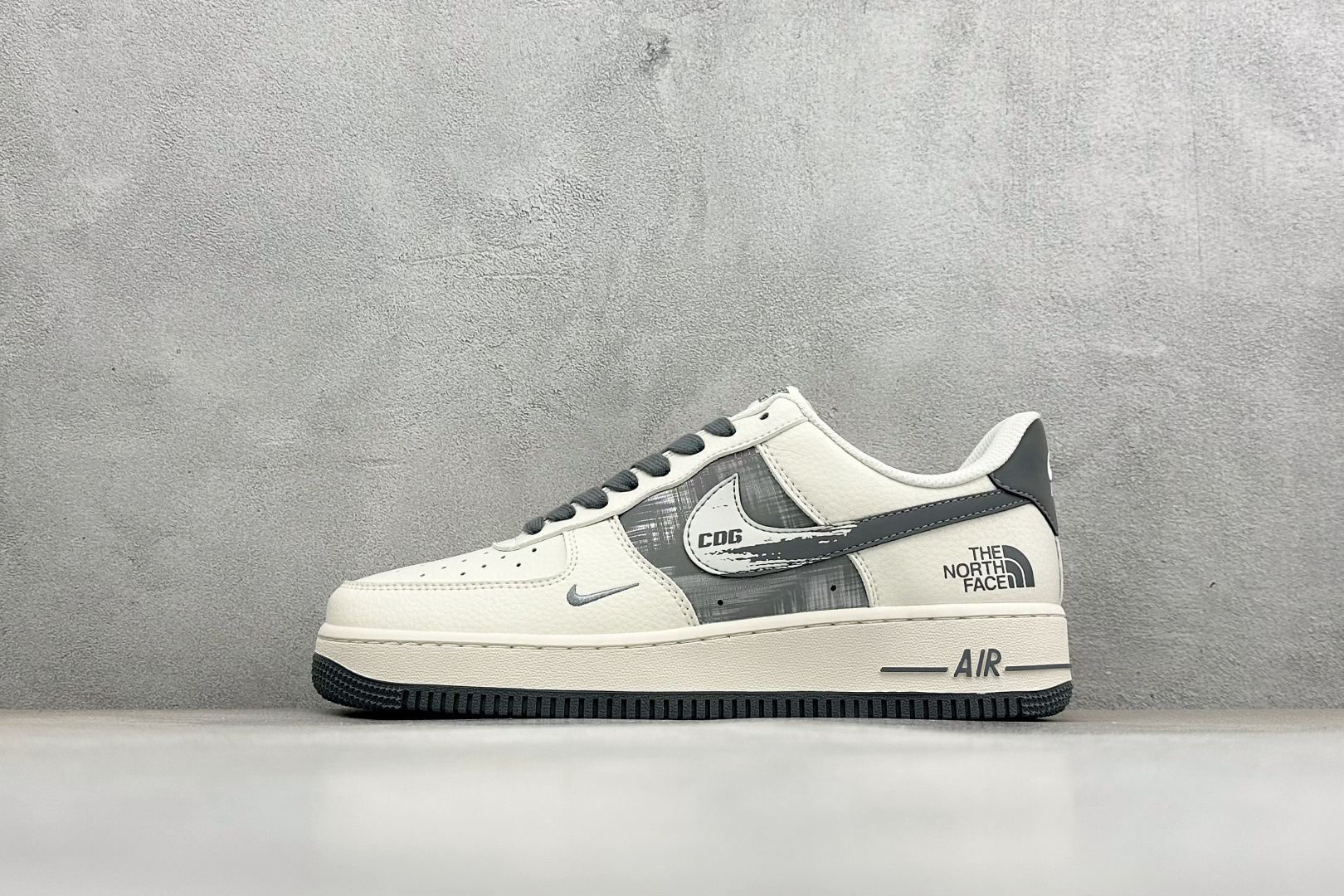 福利特价 Nike Air Force 1'07 Low 联名 空军一号低帮休闲板鞋#原楦头原纸板 原厂