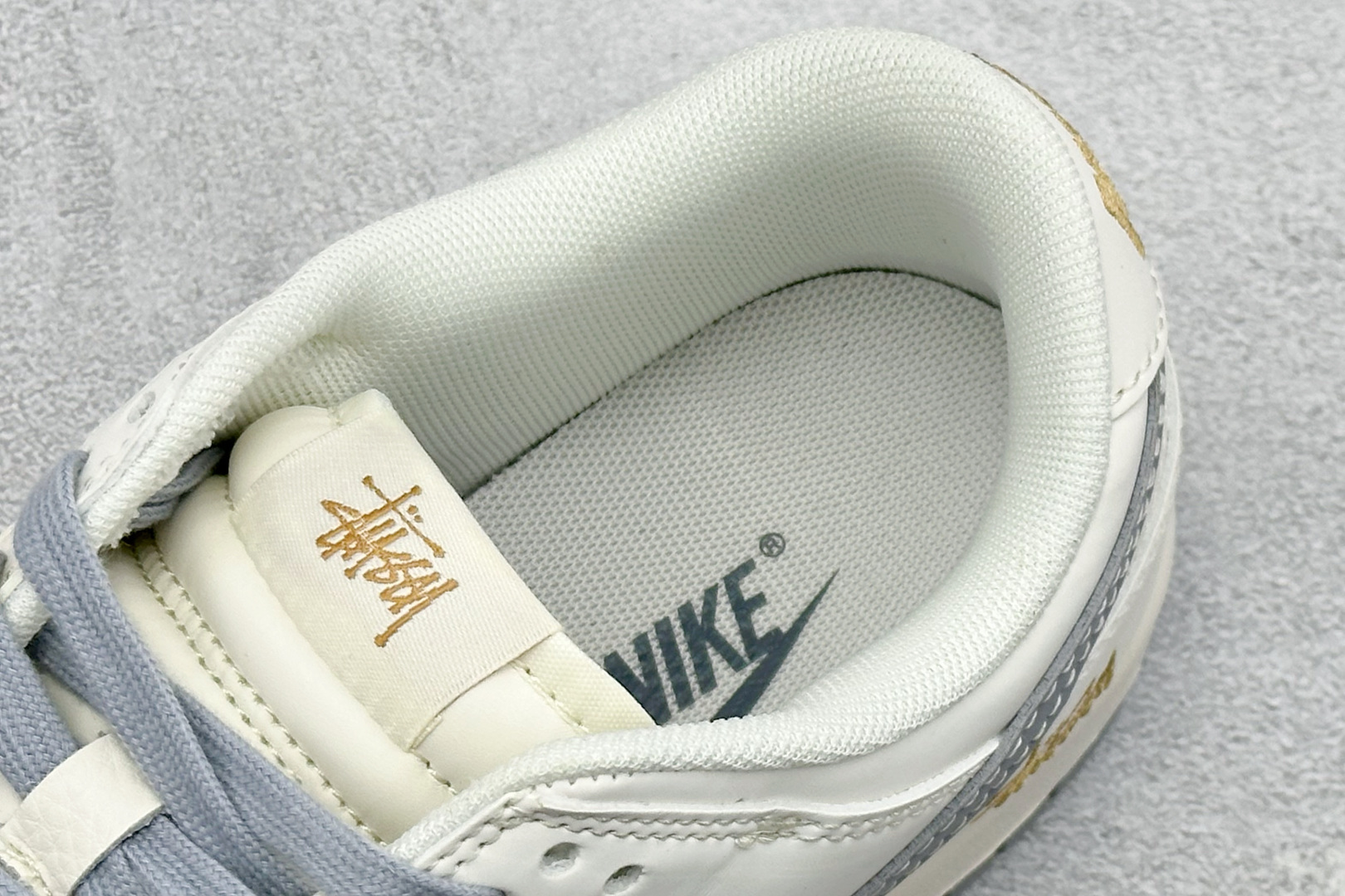 Nike Dunk Low Retro 斯图西联名 周年高端定制 低帮休闲板鞋 JP1628-040 Nike Dunk Low Retro 斯图西联名 周年高端定制 低帮休闲板鞋 JP1628-040