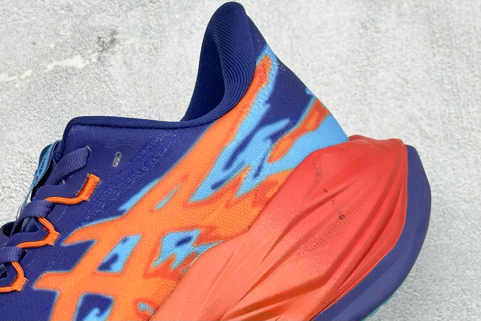 Asics Superblast 3 亚瑟士舒适透气运动跑鞋 103A189-109 Asics Superblast 3 亚瑟士舒适透气运动跑鞋 103A189-109