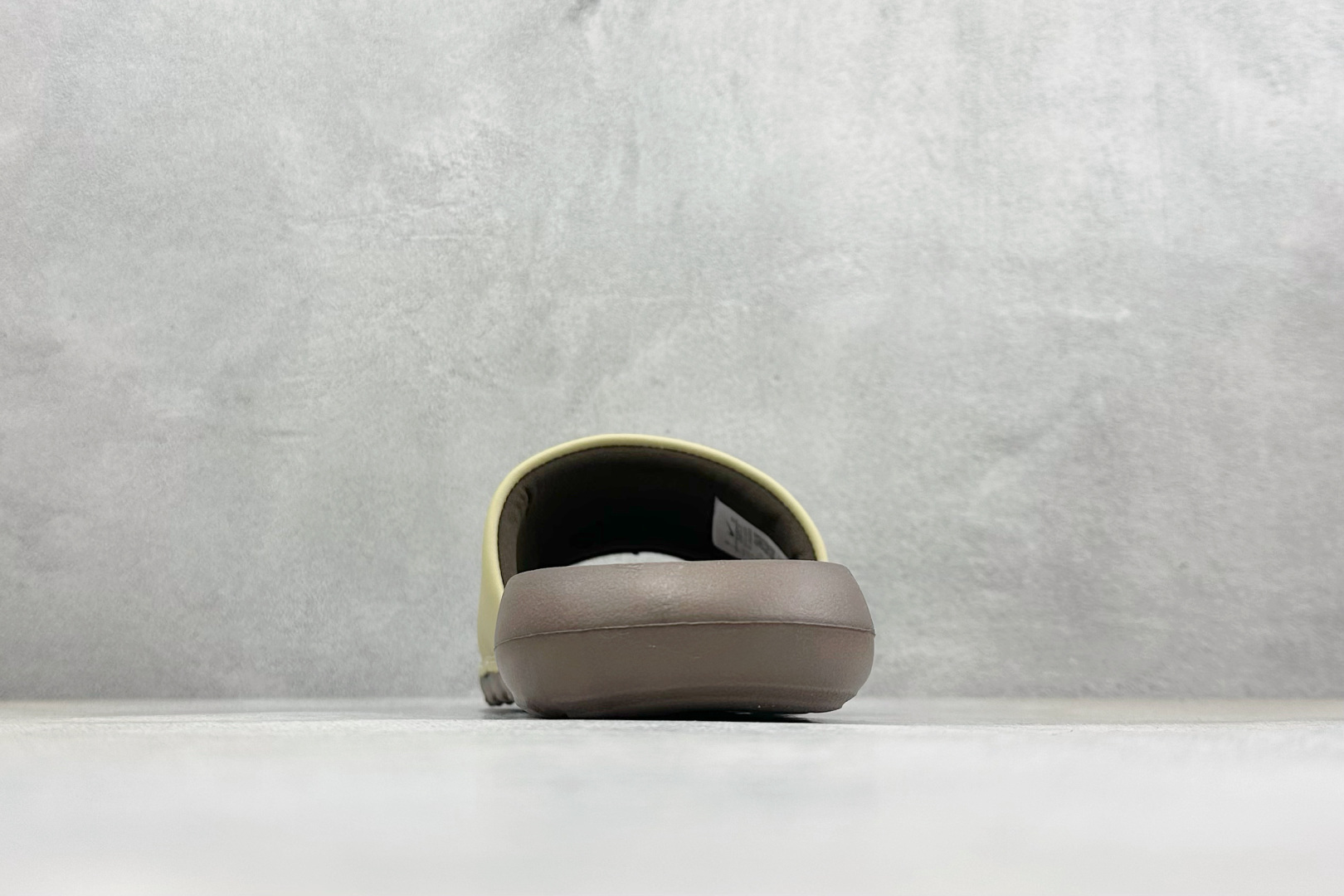 CX版Nike VICTORI ONE SLIDE 舒适时尚 EVA 防滑防磨减震一字拖鞋 CN9675-701