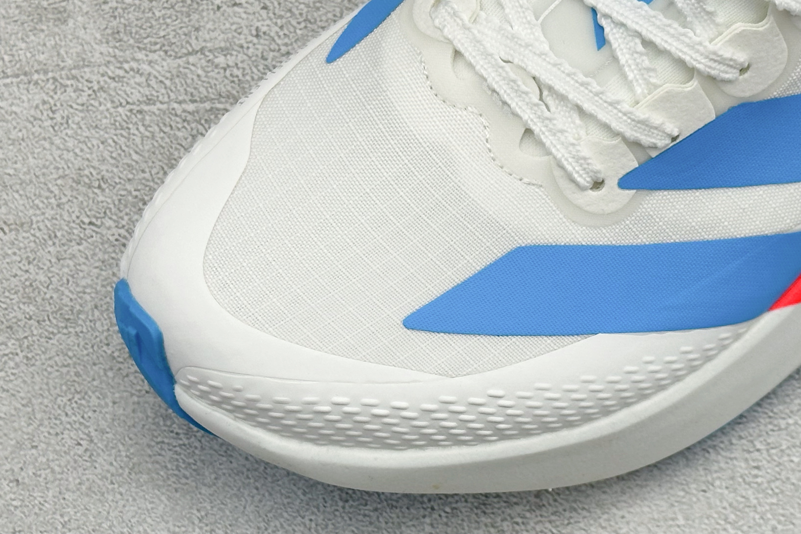 TY版AD ADIZERO EVO SL ATR 阿迪超轻透气缓震跑鞋 KK0214 TY版AD ADIZERO EVO SL ATR 阿迪超轻透气缓震跑鞋 KK0214