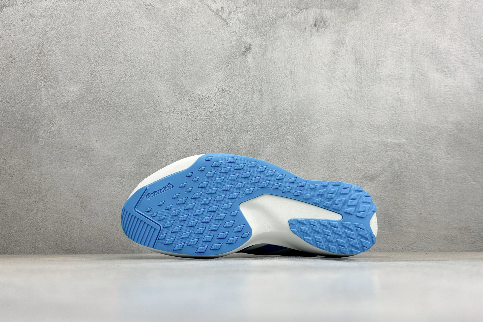 TY版AD ADIZERO EVO SL ATR 阿迪超轻透气缓震跑鞋 KK0214 TY版AD ADIZERO EVO SL ATR 阿迪超轻透气缓震跑鞋 KK0214