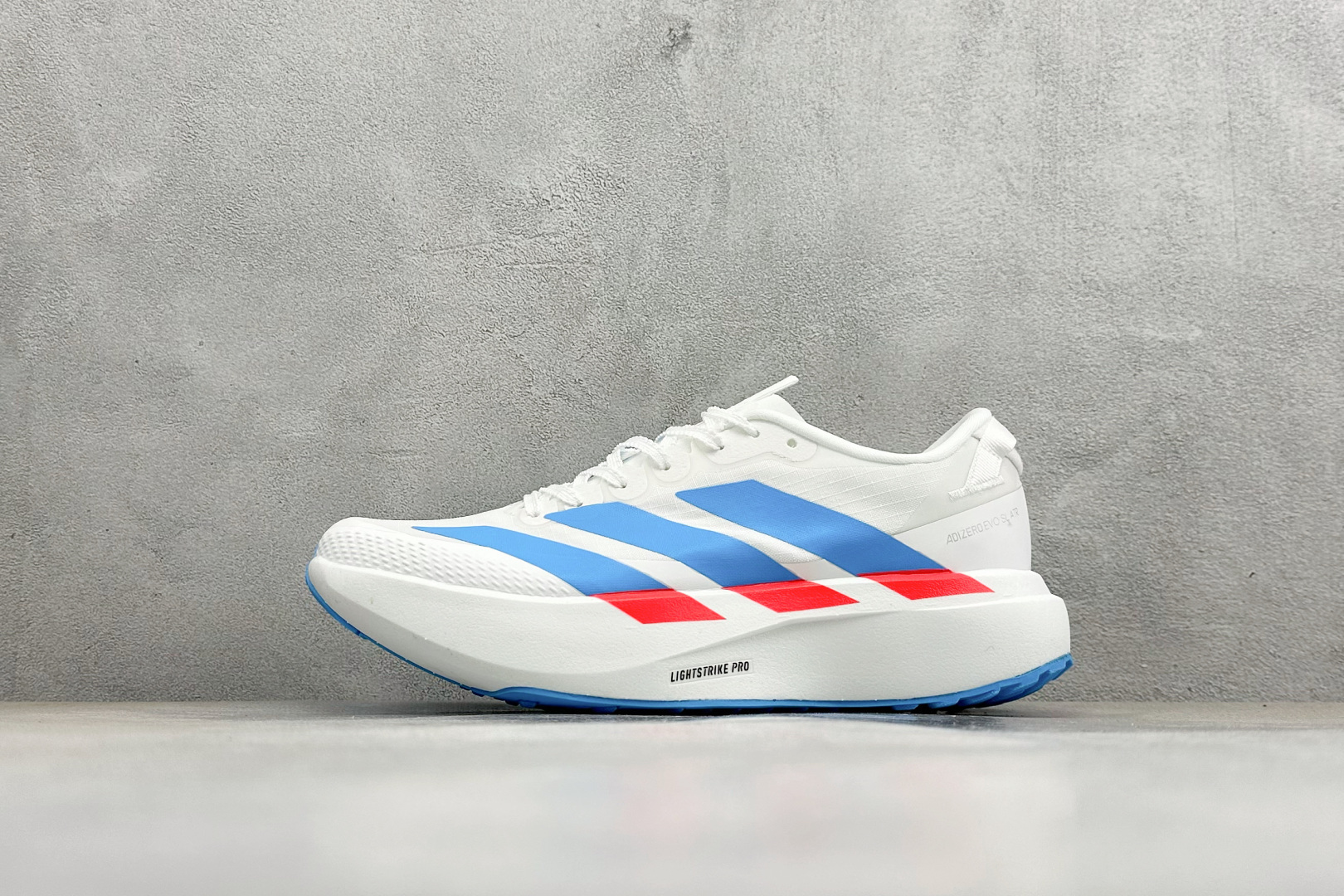 TY版AD ADIZERO EVO SL ATR 阿迪超轻透气缓震跑鞋 KK0214 TY版AD ADIZERO EVO SL ATR 阿迪超轻透气缓震跑鞋 KK0214