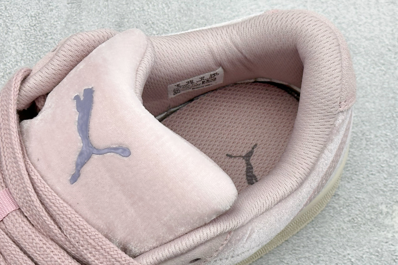 TG版PUMA Suede XL 百搭单品 彪马 防滑耐磨低帮板鞋 403322-01 TG版PUMA Suede XL 百搭单品 彪马 防滑耐磨低帮板鞋 403322-01