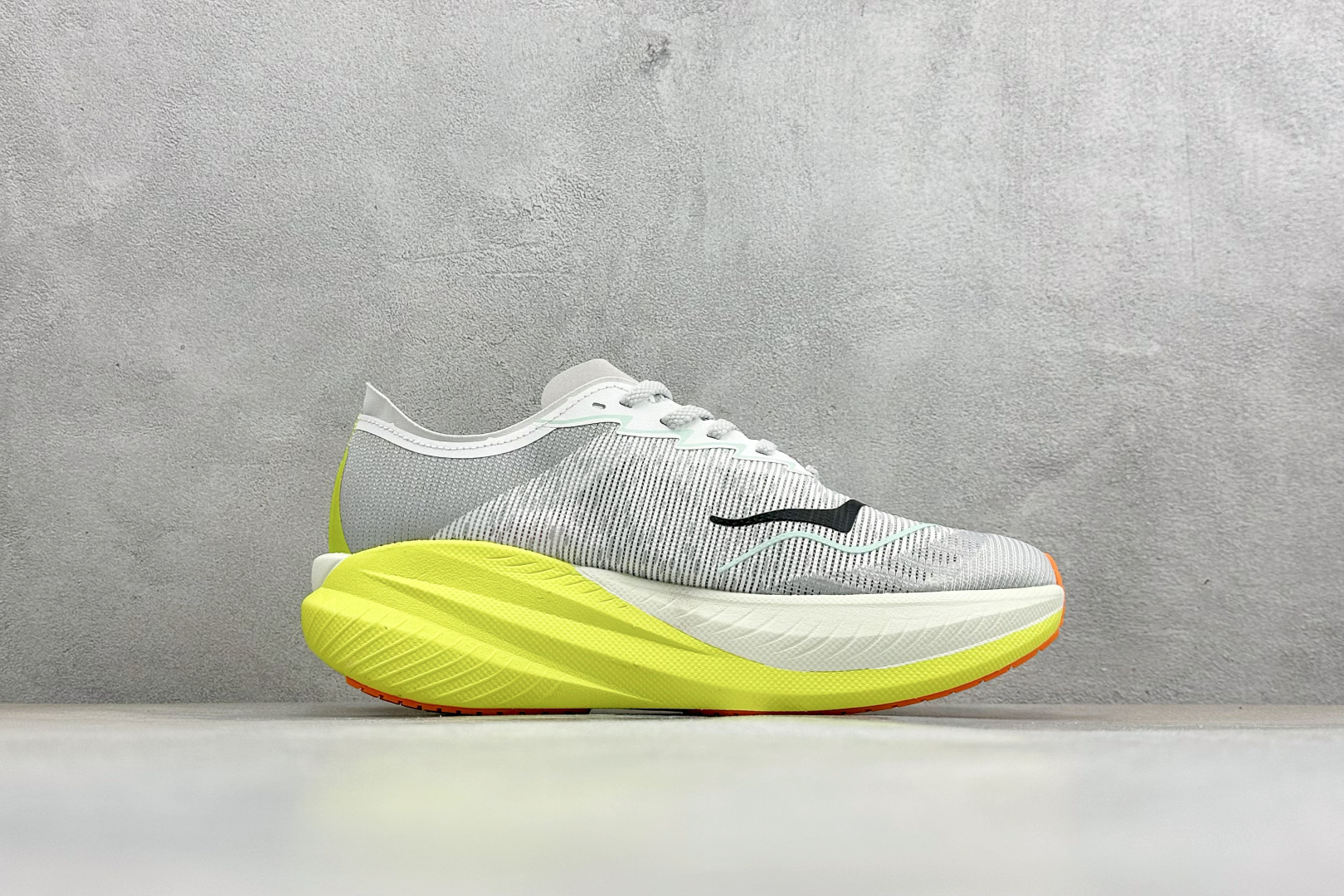 ST版HOKA ONE MACH X 2 运动平衡 轻便系带减震防滑耐磨低帮跑步鞋 1155119/FCT ST版HOKA ONE MACH X 2 运动平衡 轻便系带减震防滑耐磨低帮跑步鞋 1155119/FCT