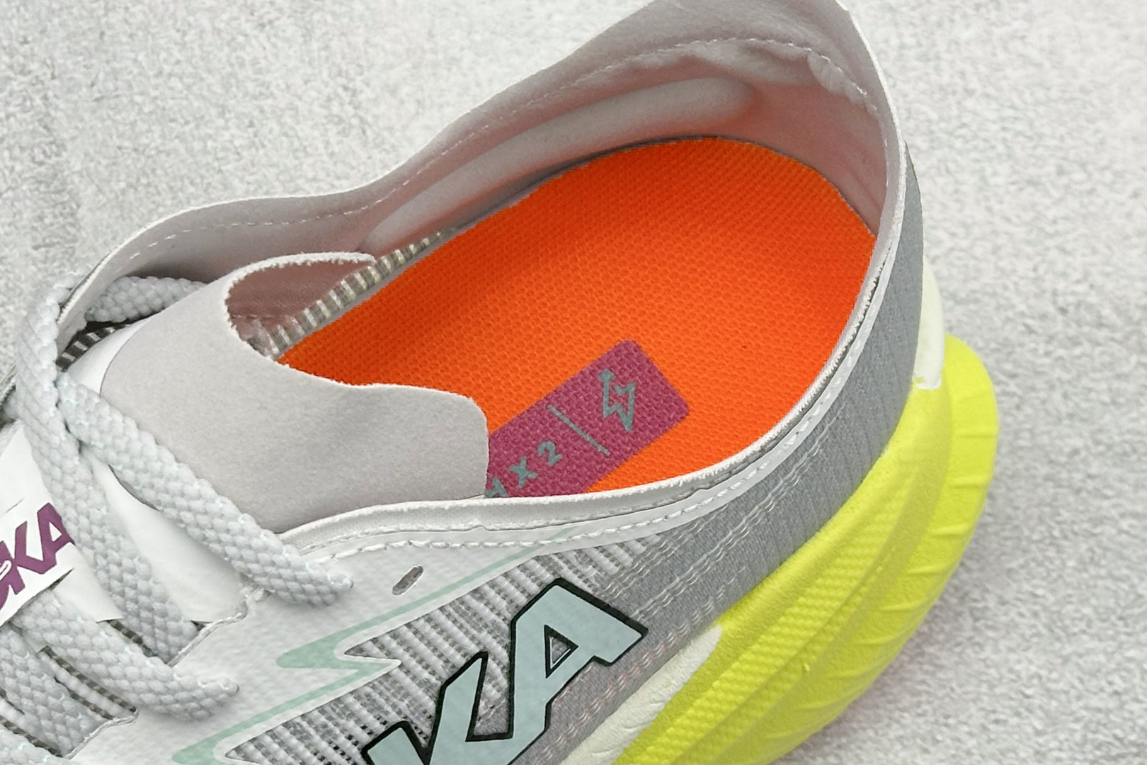 ST版HOKA ONE MACH X 2 运动平衡 轻便系带减震防滑耐磨低帮跑步鞋 1155119/FCT ST版HOKA ONE MACH X 2 运动平衡 轻便系带减震防滑耐磨低帮跑步鞋 1155119/FCT