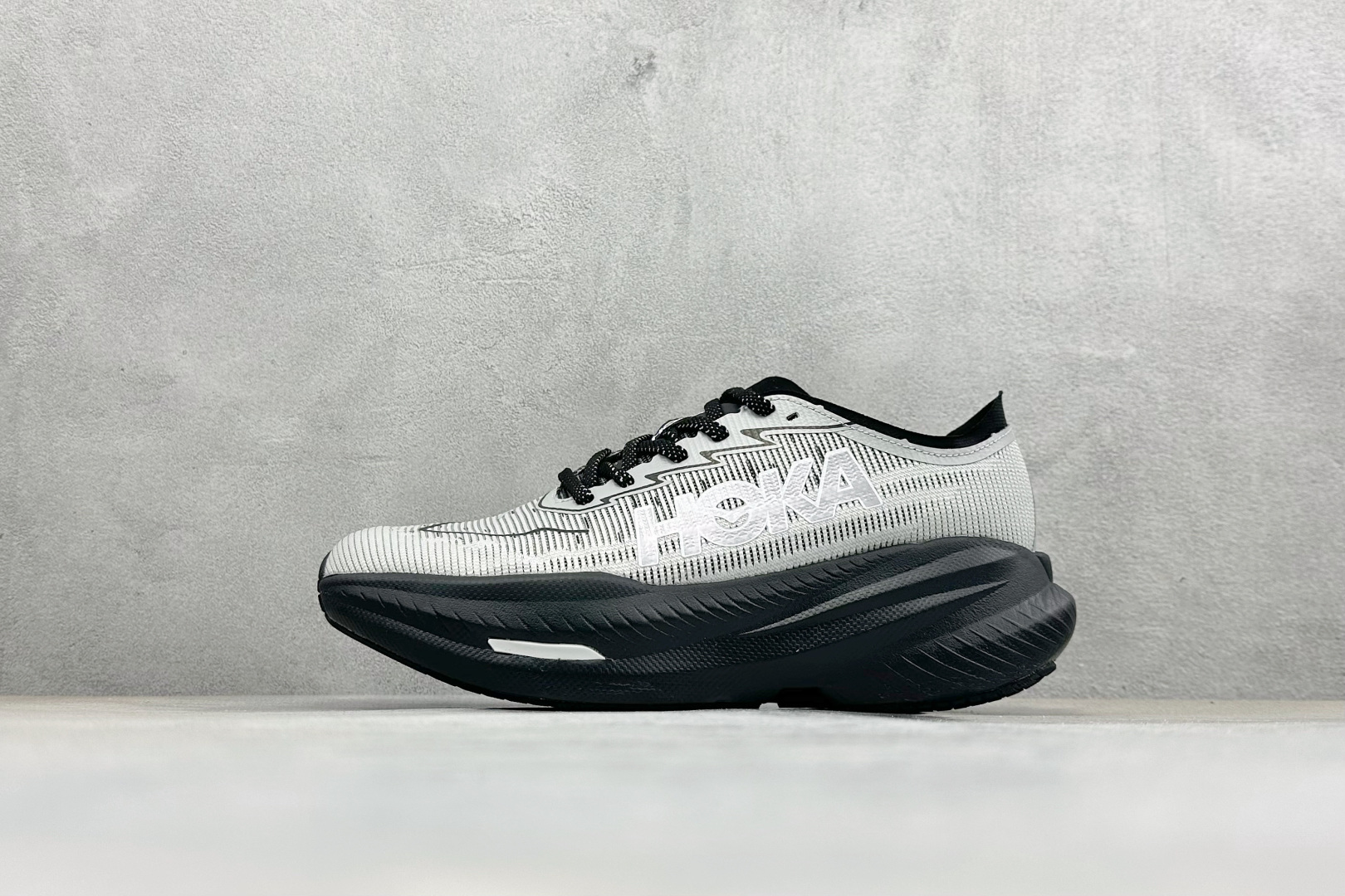 ST版HOKA ONE MACH X 2 运动平衡 轻便系带减震防滑耐磨低帮跑步鞋 1169610/BKSTR ST版HOKA ONE MACH X 2 运动平衡 轻便系带减震防滑耐磨低帮跑步鞋 1169610/BKSTR