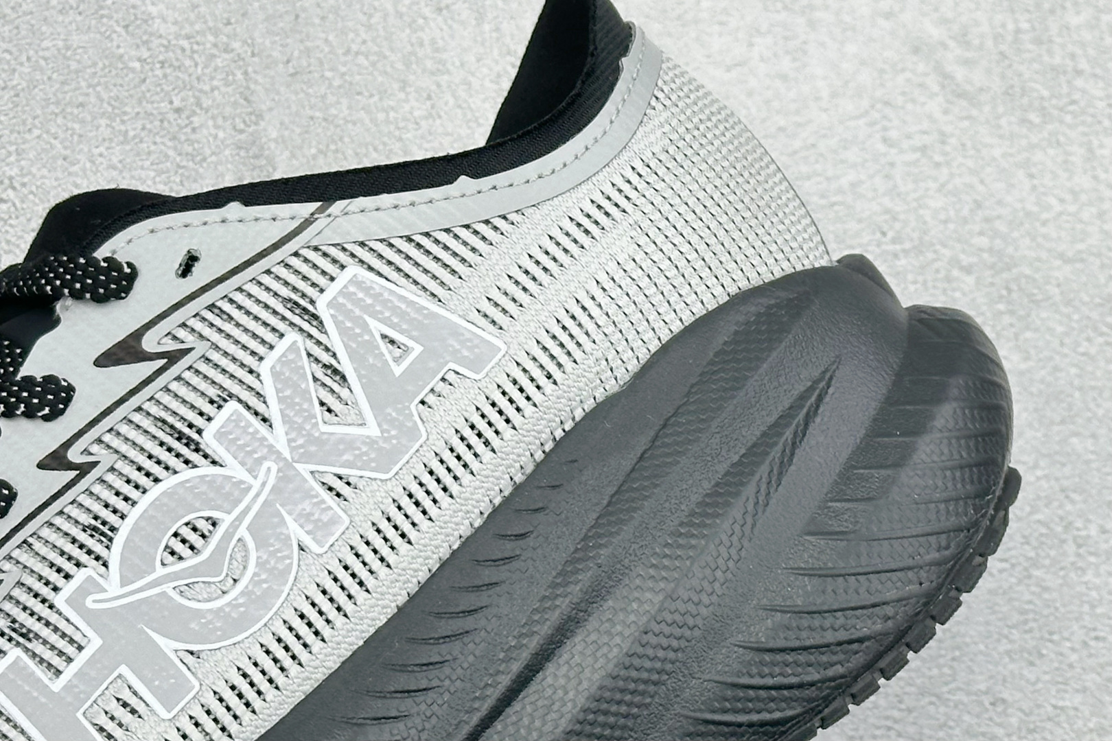 ST版HOKA ONE MACH X 2 运动平衡 轻便系带减震防滑耐磨低帮跑步鞋 1169610/BKSTR ST版HOKA ONE MACH X 2 运动平衡 轻便系带减震防滑耐磨低帮跑步鞋 1169610/BKSTR