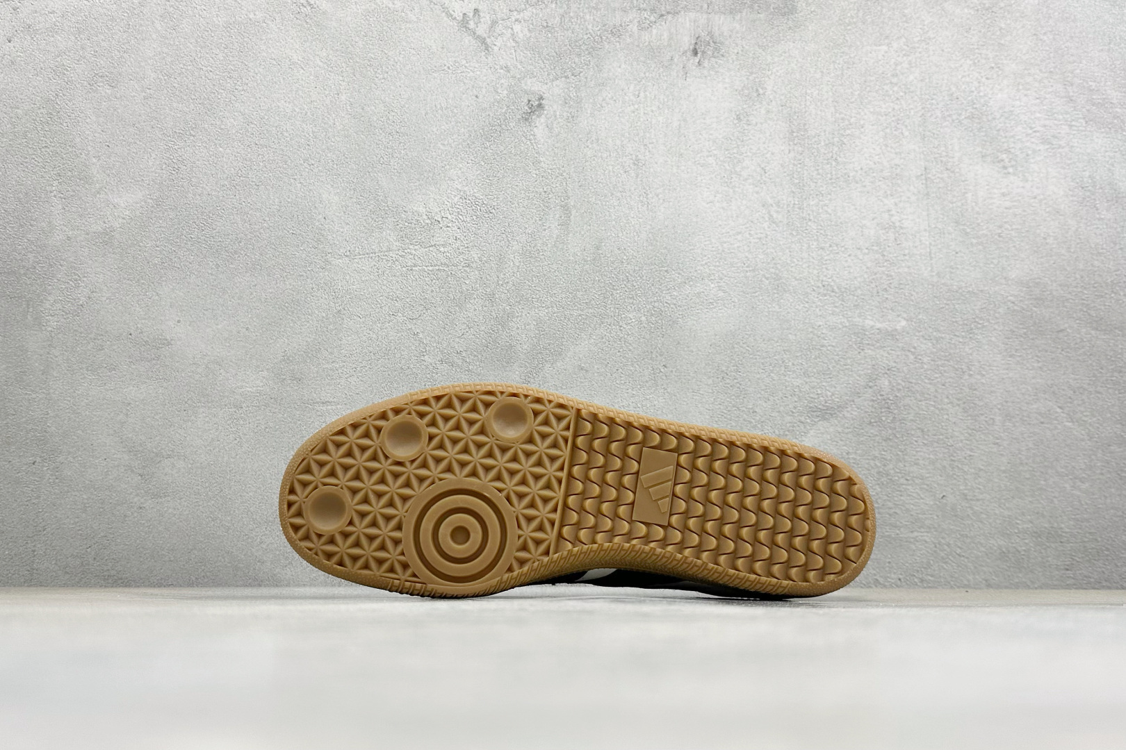 Adidas PREDATOR FREESTYLE 舒适百搭薄底 防滑耐磨板鞋 IF1025