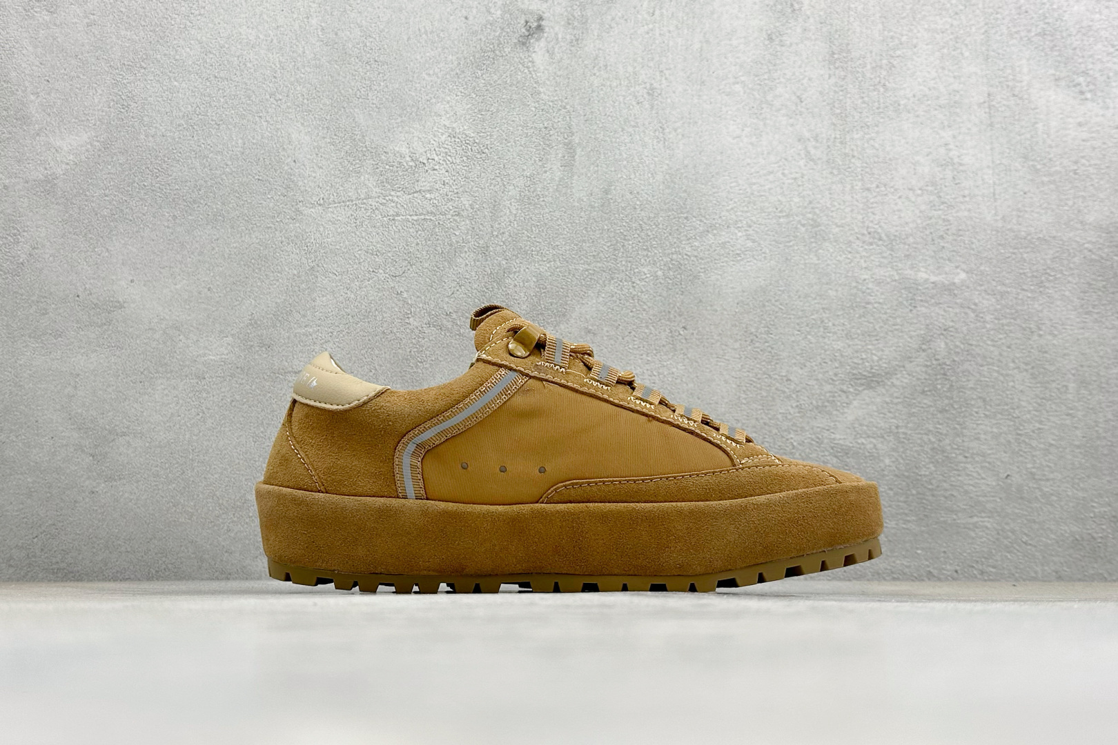 Golden Goose True Star 25s最新款 易烊千玺 萱美 王一博 朱亚文同款小红书爆款运动鞋 Golden Goose True Star 25s最新款 易烊千玺 萱美 王一博 朱亚文同款小红书爆款运动鞋