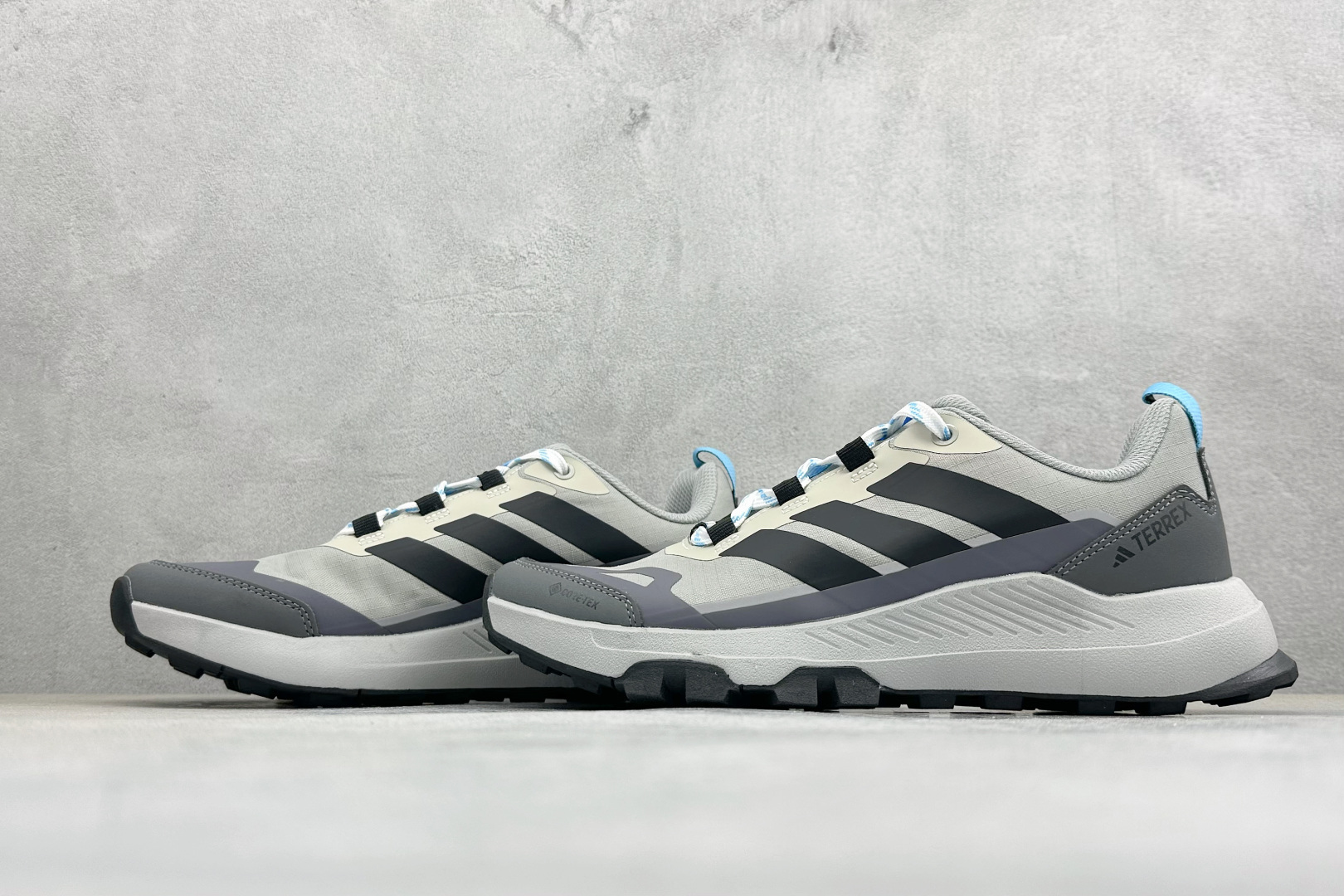 Adidas Terrex Skychaser Ax5 舒适柔软 低帮休闲登山鞋 AR3975
