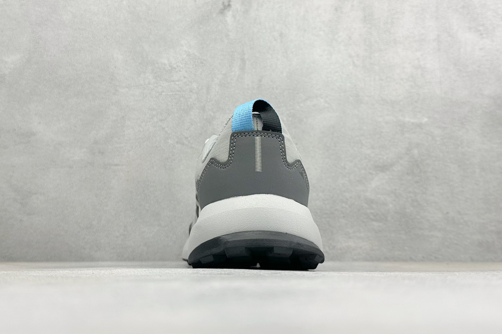 Adidas Terrex Skychaser Ax5 舒适柔软 低帮休闲登山鞋 AR3975