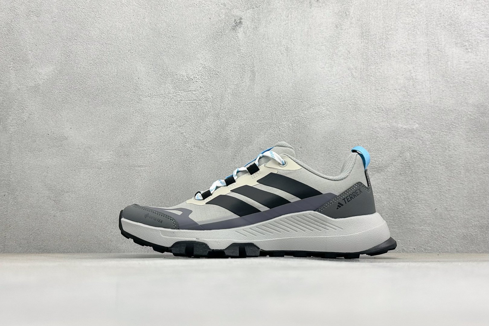 Adidas Terrex Skychaser Ax5 舒适柔软 低帮休闲登山鞋 AR3975