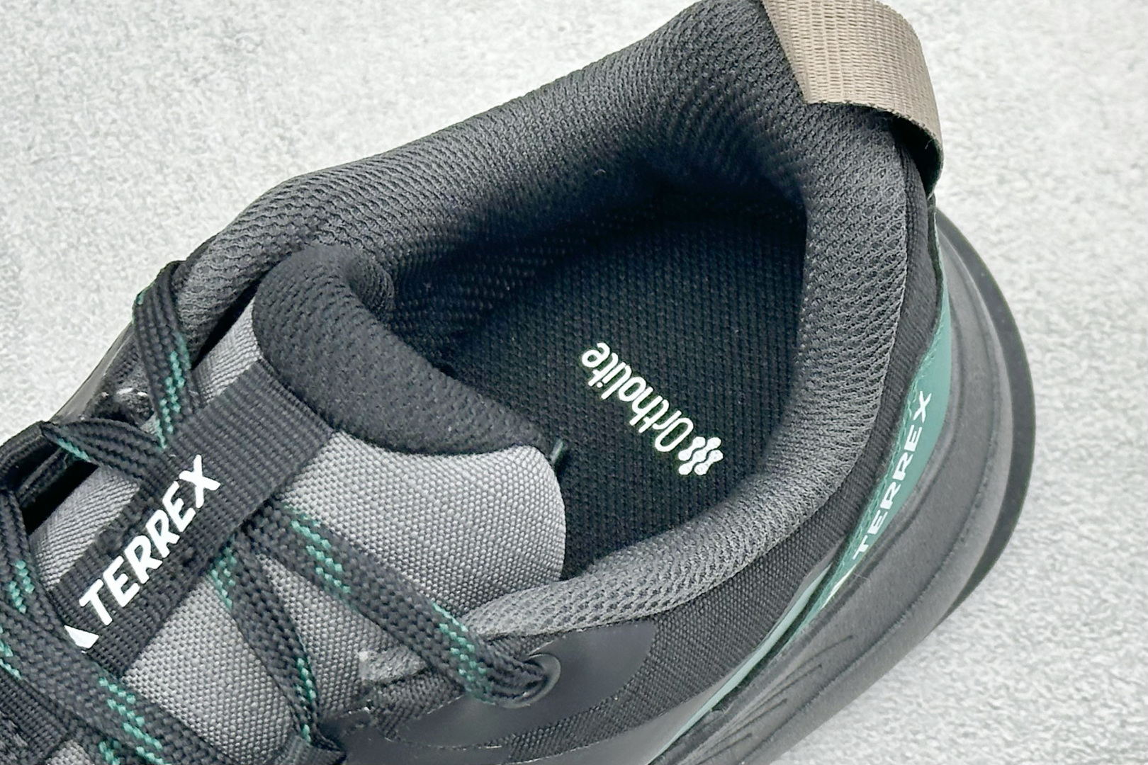 Adidas Terrex Skychaser Ax5 舒适柔软 低帮休闲登山鞋 JQ2209