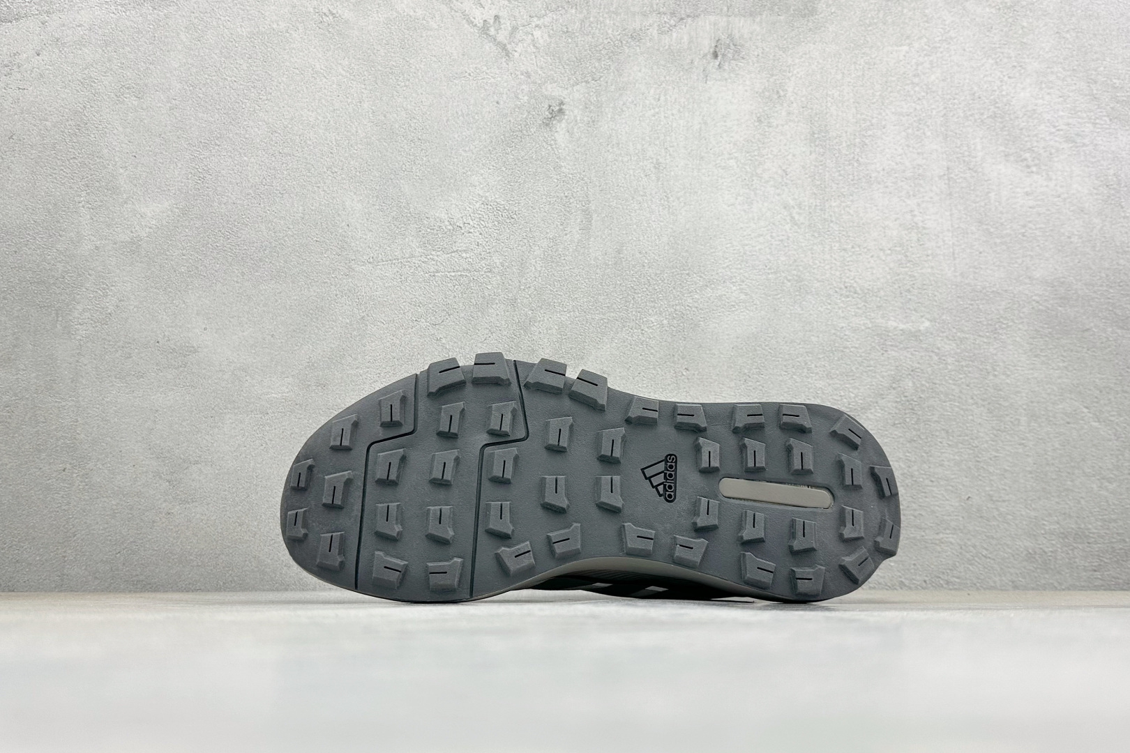 Adidas Terrex Skychaser Ax5 舒适柔软 低帮休闲登山鞋 AQ6725