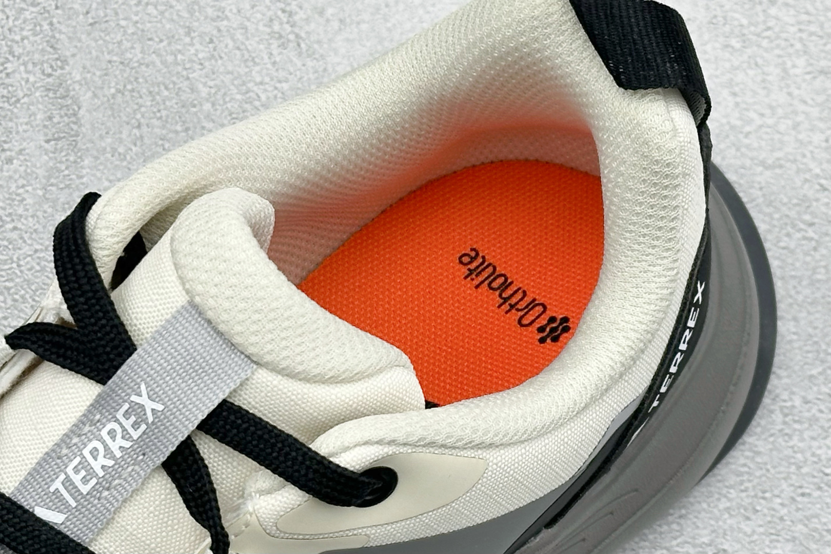 Adidas Terrex Skychaser Ax5 舒适柔软 低帮休闲登山鞋 AQ6725