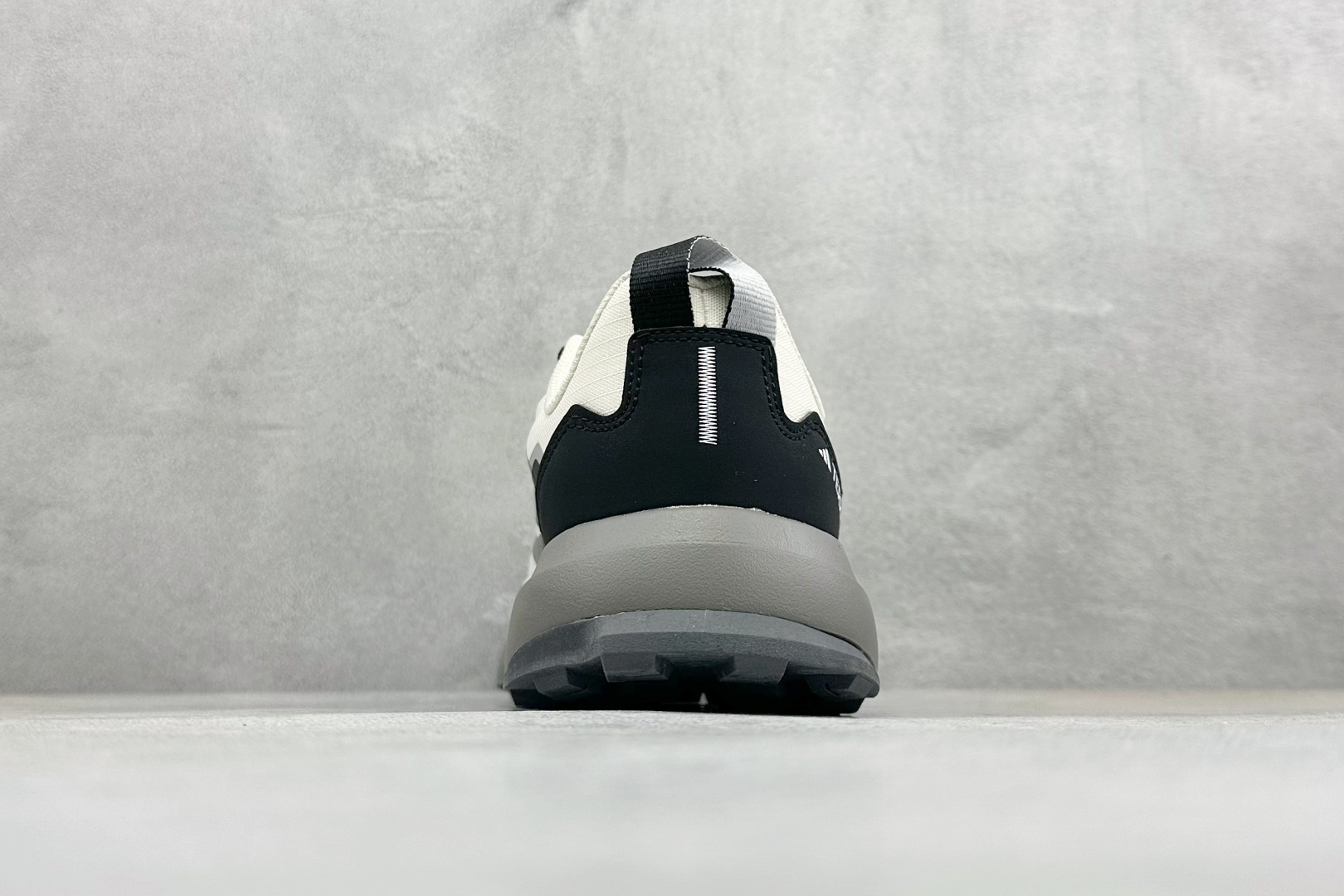 Adidas Terrex Skychaser Ax5 舒适柔软 低帮休闲登山鞋 AQ6725
