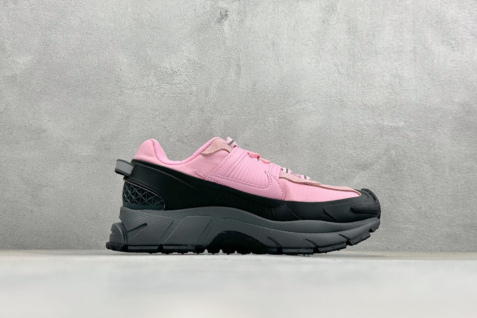 HY版Nike Zoom Vomero Roam 耐克 复古休闲运动慢跑鞋 HQ2181-003 HY版Nike Zoom Vomero Roam 耐克 复古休闲运动慢跑鞋 HQ2181-003