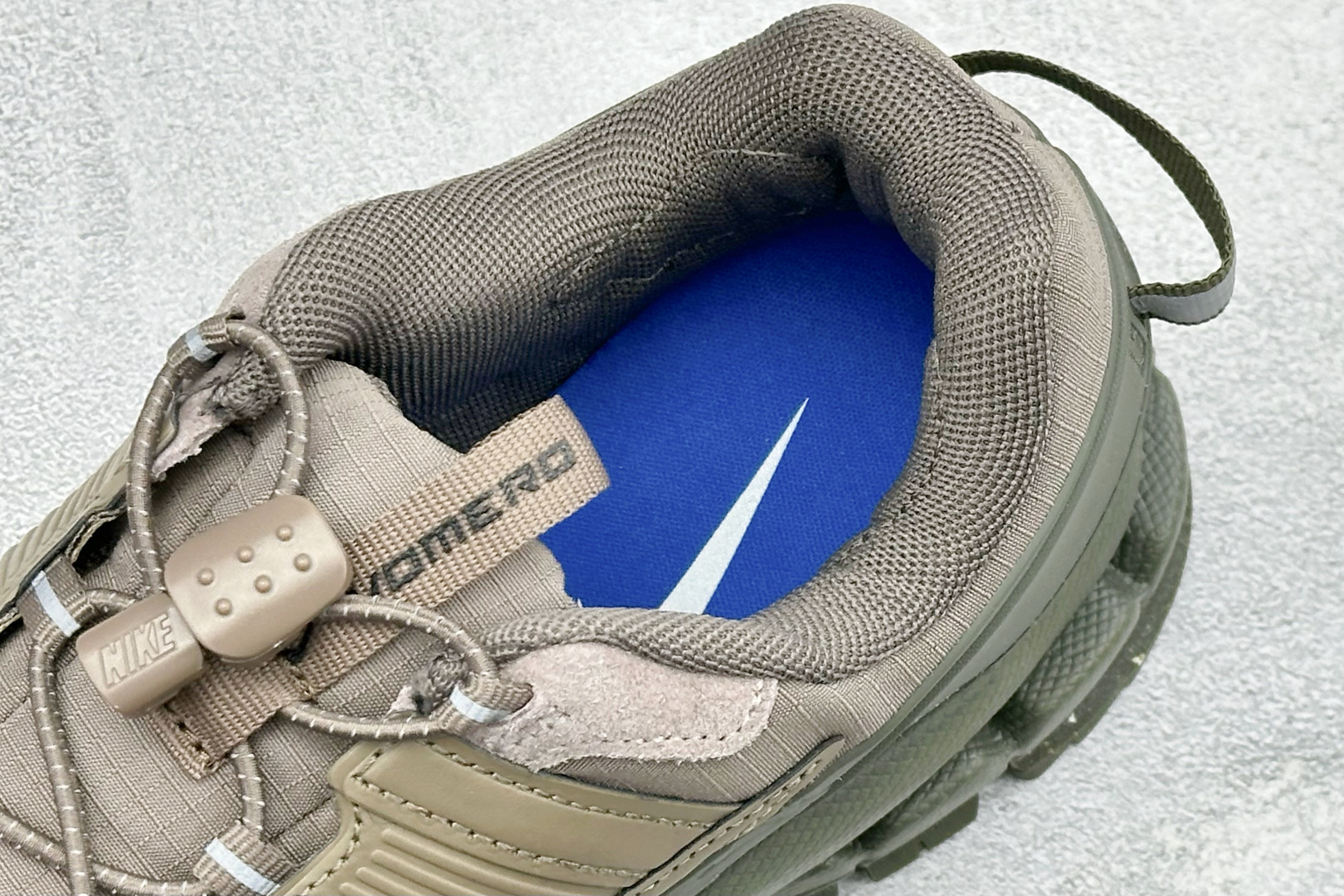 HY版Nike Zoom Vomero Roam 耐克 复古休闲运动慢跑鞋 FV2295-201 HY版Nike Zoom Vomero Roam 耐克 复古休闲运动慢跑鞋 FV2295-201