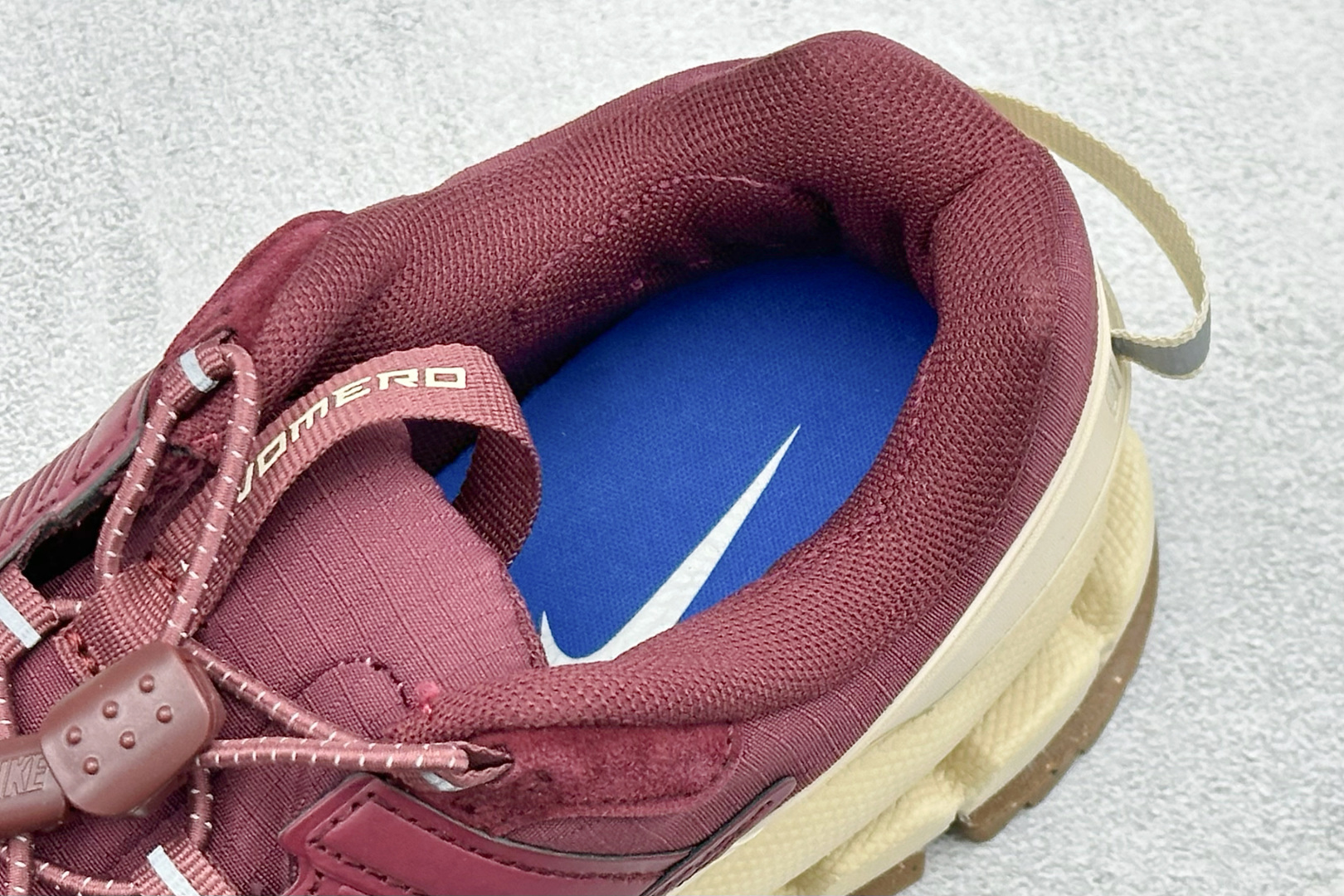 HY版Nike Zoom Vomero Roam 耐克 复古休闲运动慢跑鞋 HQ2181-700