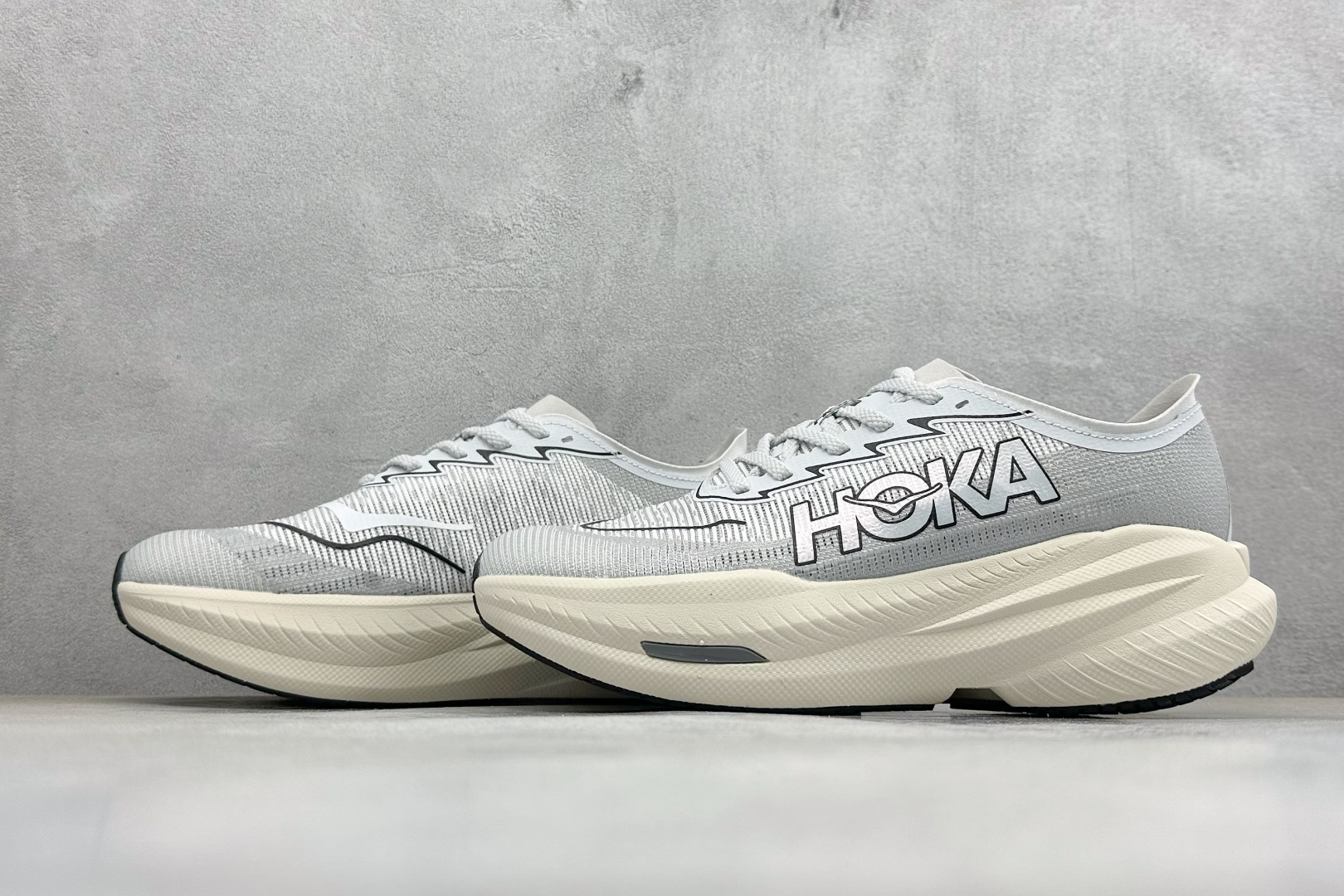 ST版HOKA ONE MACH X 2 运动平衡 轻便系带减震防滑耐磨低帮跑步鞋 1169610-WMC ST版HOKA ONE MACH X 2 运动平衡 轻便系带减震防滑耐磨低帮跑步鞋 1169610-WMC