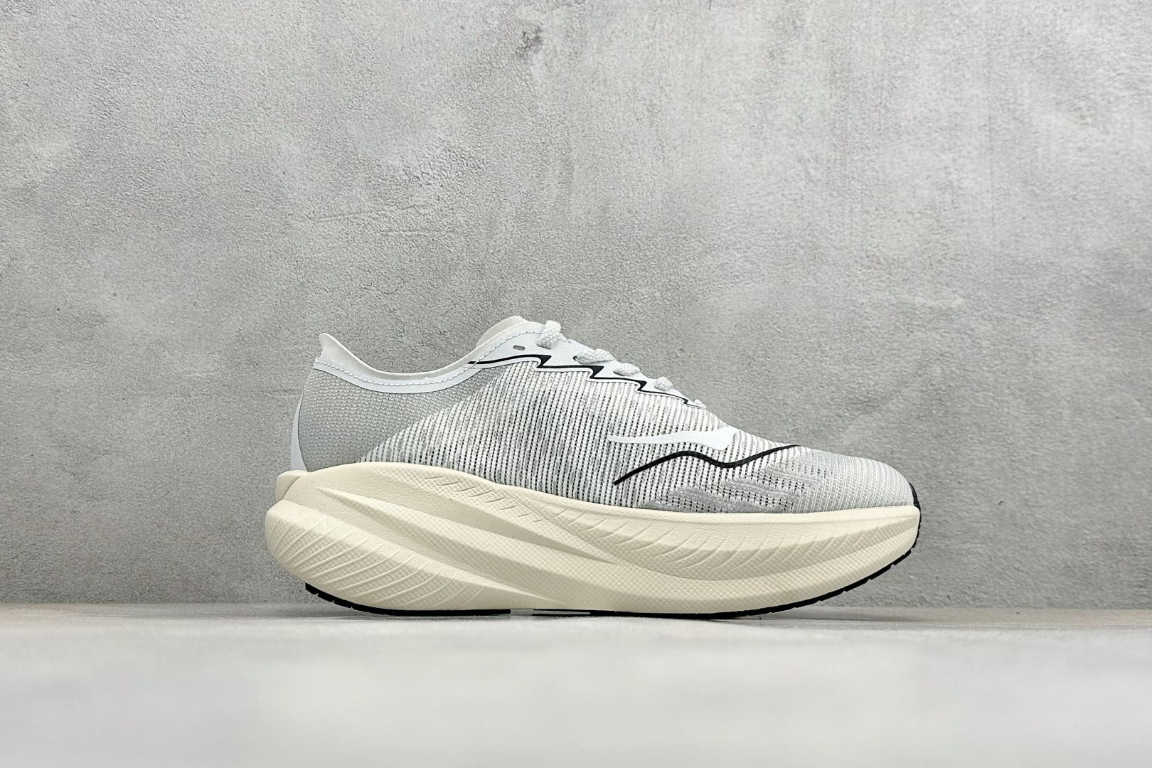 ST版HOKA ONE MACH X 2 运动平衡 轻便系带减震防滑耐磨低帮跑步鞋 1169610-WMC ST版HOKA ONE MACH X 2 运动平衡 轻便系带减震防滑耐磨低帮跑步鞋 1169610-WMC