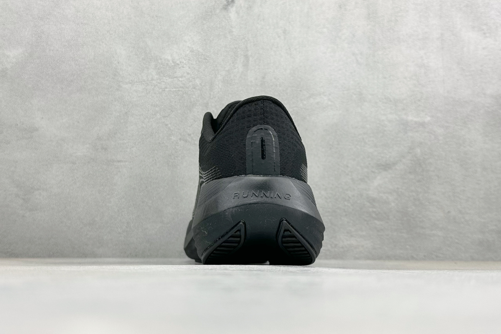 CH版Nike Journey Run 减震防滑耐磨低帮休闲跑步鞋 FB7765-002 CH版Nike Journey Run 减震防滑耐磨低帮休闲跑步鞋 FB7765-002