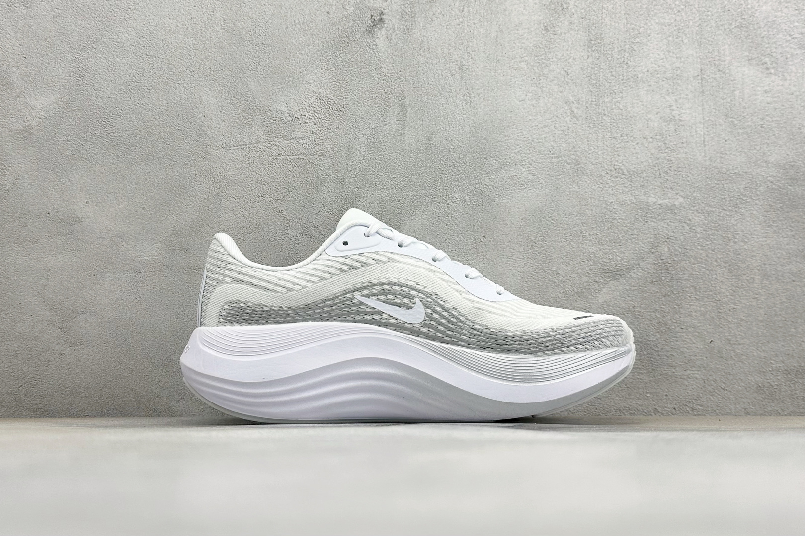 CH版Nike Journey Run 减震防滑耐磨低帮休闲跑步鞋 FB7765-001 CH版Nike Journey Run 减震防滑耐磨低帮休闲跑步鞋 FB7765-001