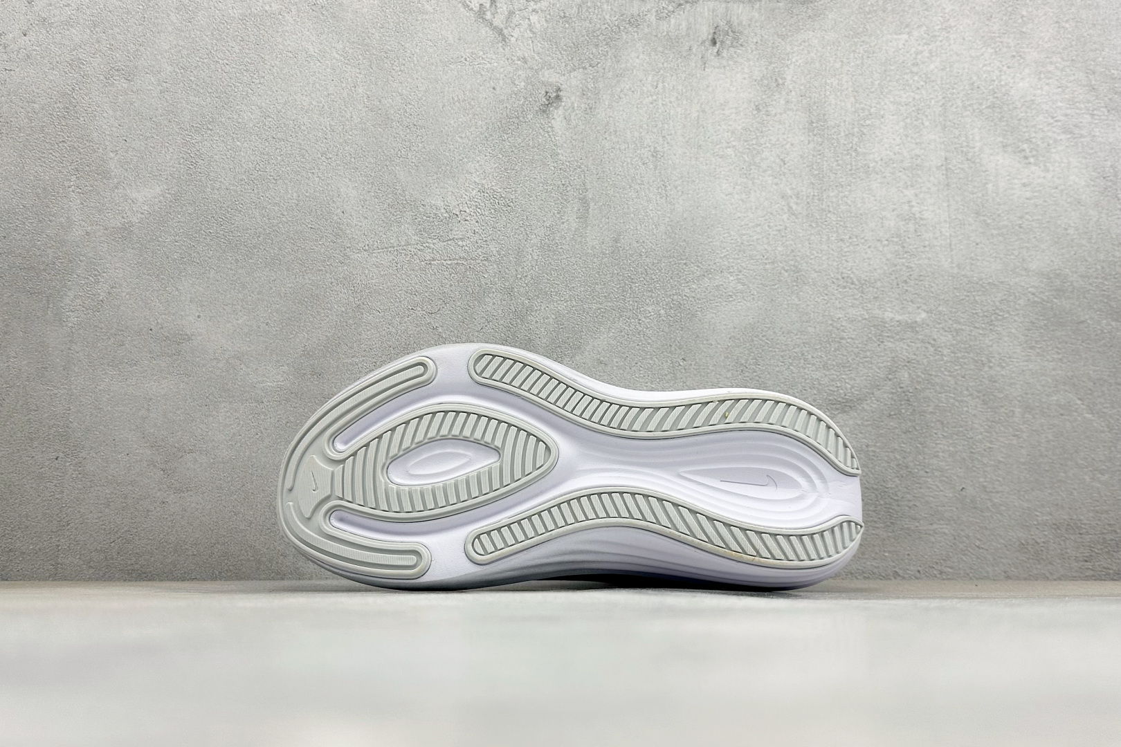 CH版Nike Journey Run 减震防滑耐磨低帮休闲跑步鞋 FB7765-001 CH版Nike Journey Run 减震防滑耐磨低帮休闲跑步鞋 FB7765-001