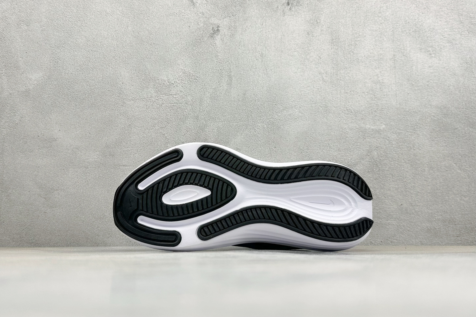 CH版Nike Journey Run 减震防滑耐磨低帮休闲跑步鞋 FB7765-006 CH版Nike Journey Run 减震防滑耐磨低帮休闲跑步鞋 FB7765-006