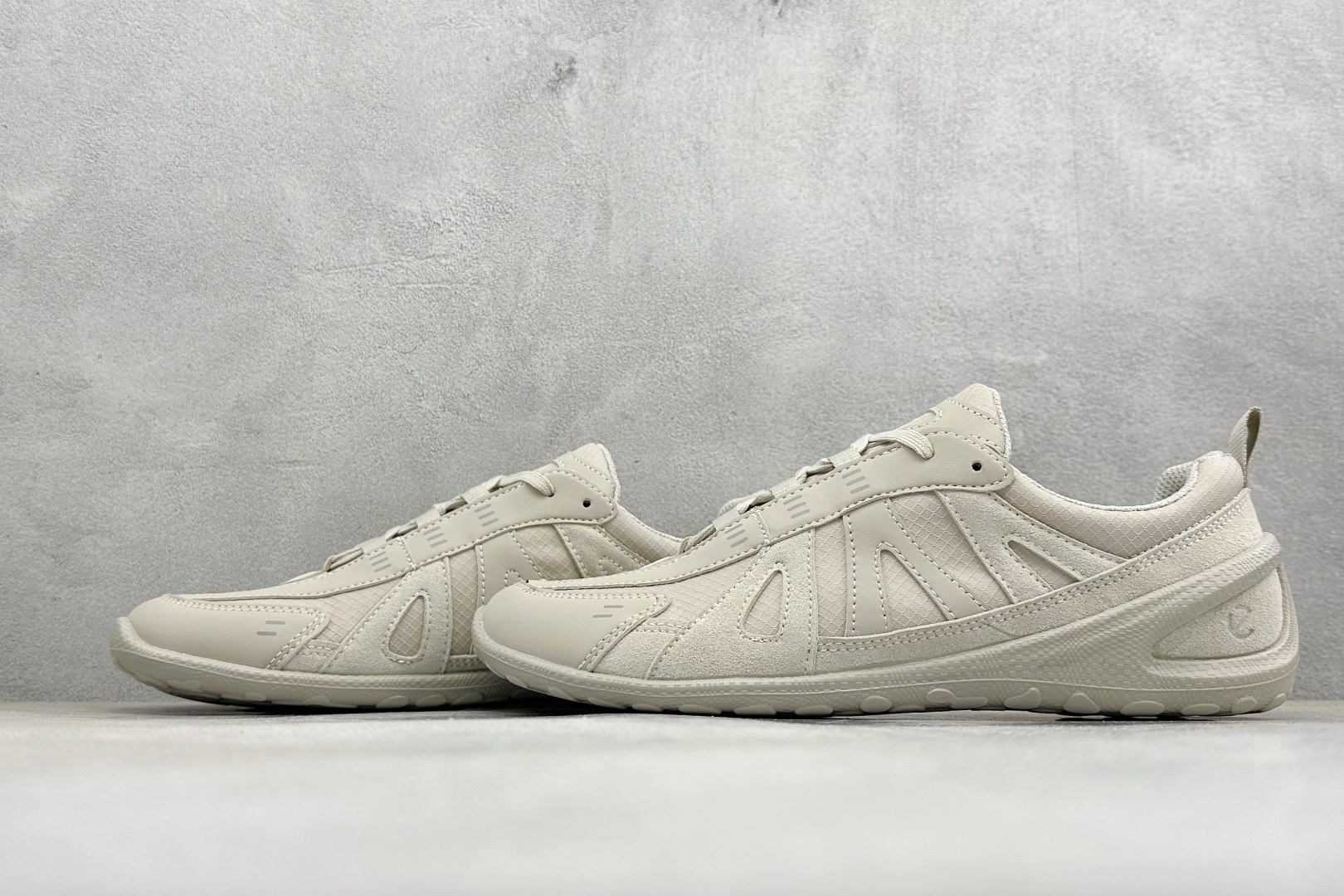 YS纯原Ecco爱步 BIOM LITE W 舒适百搭户外时尚 低帮生活休闲鞋自然律动科技 符合人体工学