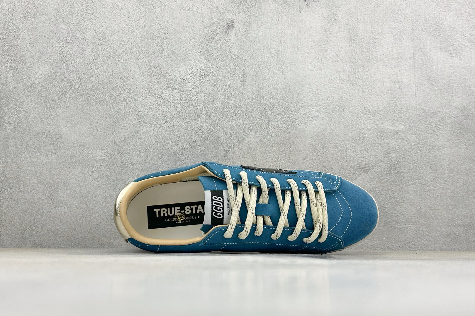 Golden Goose True Star 25s最新款 易烊千玺 萱美 王一博 朱亚文同款小红书爆款运动鞋 Golden Goose True Star 25s最新款 易烊千玺 萱美 王一博 朱亚文同款小红书爆款运动鞋