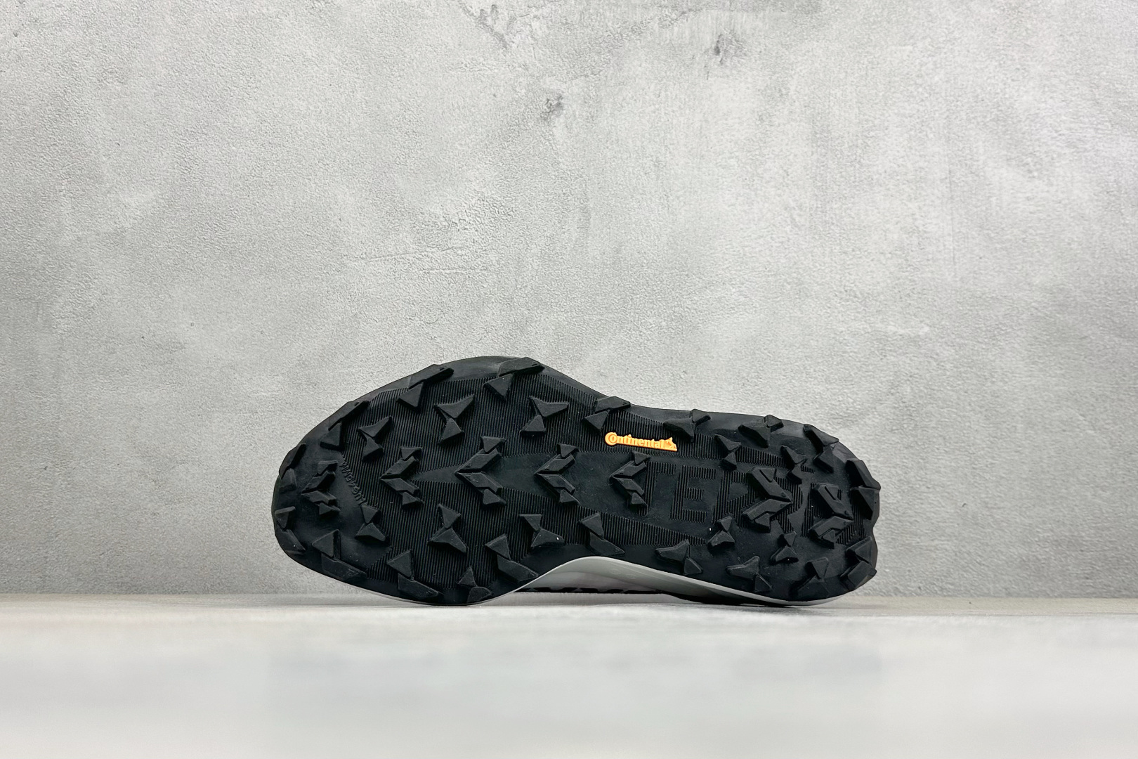 Adidas Terrex Agravic Speedult 2 阿迪超轻透气缓震跑鞋 三叶草清风系列 网面透气鞋面 穿孔气垫 HP3767 Adidas Terrex Agravic Speedult 2 阿迪超轻透气缓震跑鞋 三叶草清风系列 网面透气鞋面 穿孔气垫 HP3767