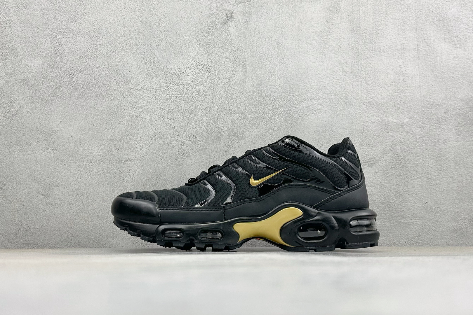 福利特价Nike Air Max Plus 跑步鞋 全新一比一高端版本 准备做到Max全系列 真真的市场
