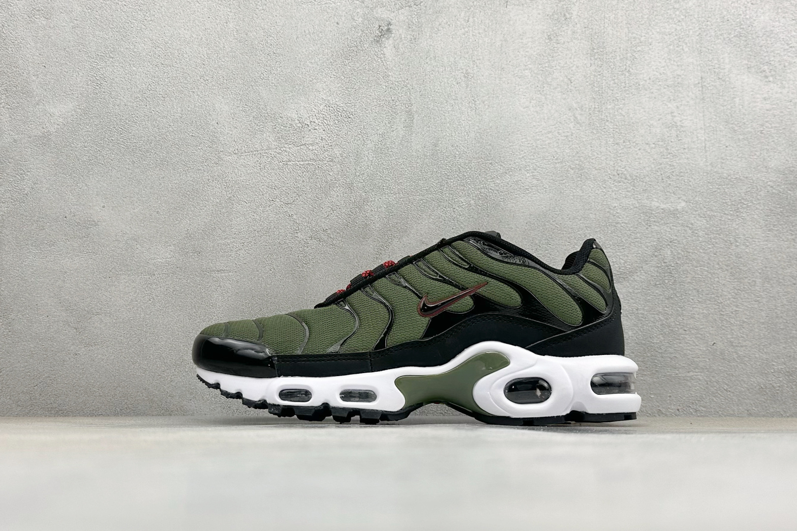福利特价 Nike Air Max Plus 跑步鞋 全新一比一高端版本 准备做到Max全系列 真真的市