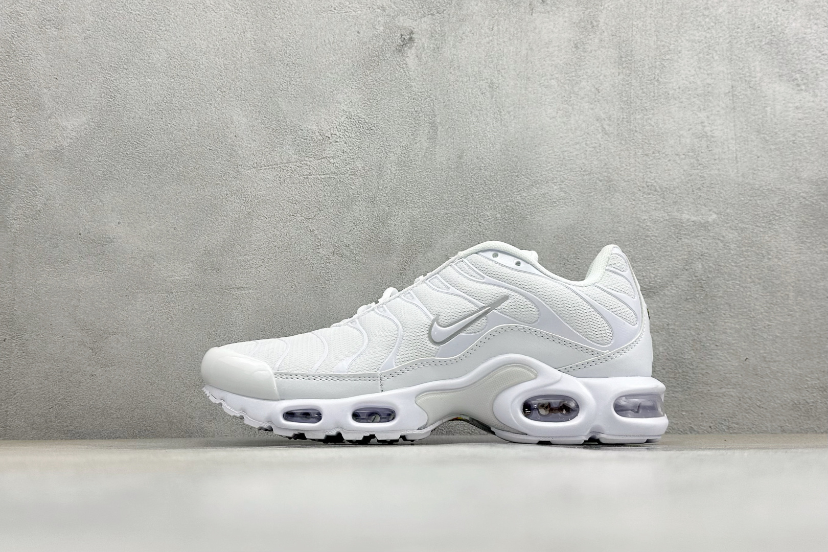 福利特价 Nike Air Max Plus 跑步鞋 全新一比一高端版本 准备做到Max全系列 真真的市