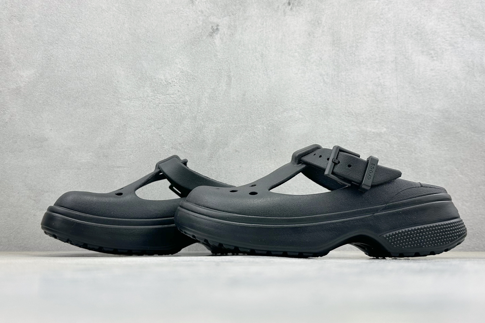K原装 Crocs卡洛驰 玛丽珍 210581-001 K原装 Crocs卡洛驰 玛丽珍 210581-001
