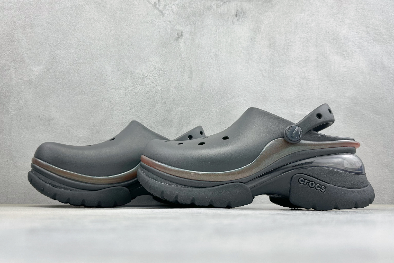 K原装 Crocs卡洛驰 小海豚 212811-0LD K原装 Crocs卡洛驰 小海豚 212811-0LD