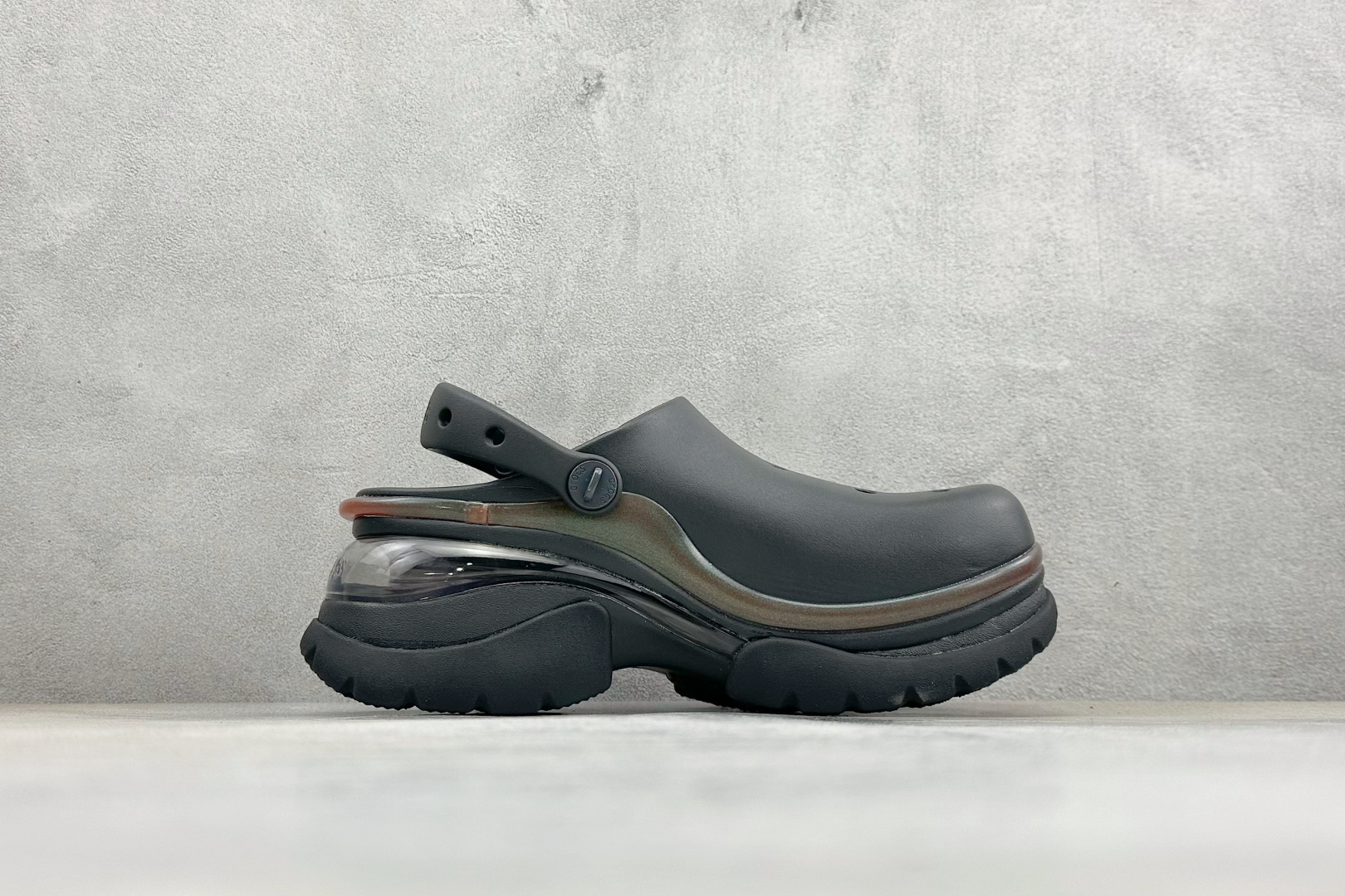 K原装 Crocs卡洛驰 小海豚 212811-0LD K原装 Crocs卡洛驰 小海豚 212811-0LD