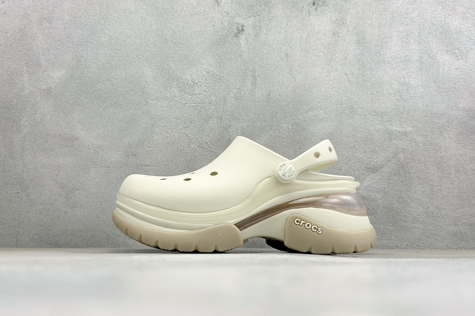 K原装 Crocs卡洛驰 小海豚 212811-2MD K原装 Crocs卡洛驰 小海豚 212811-2MD
