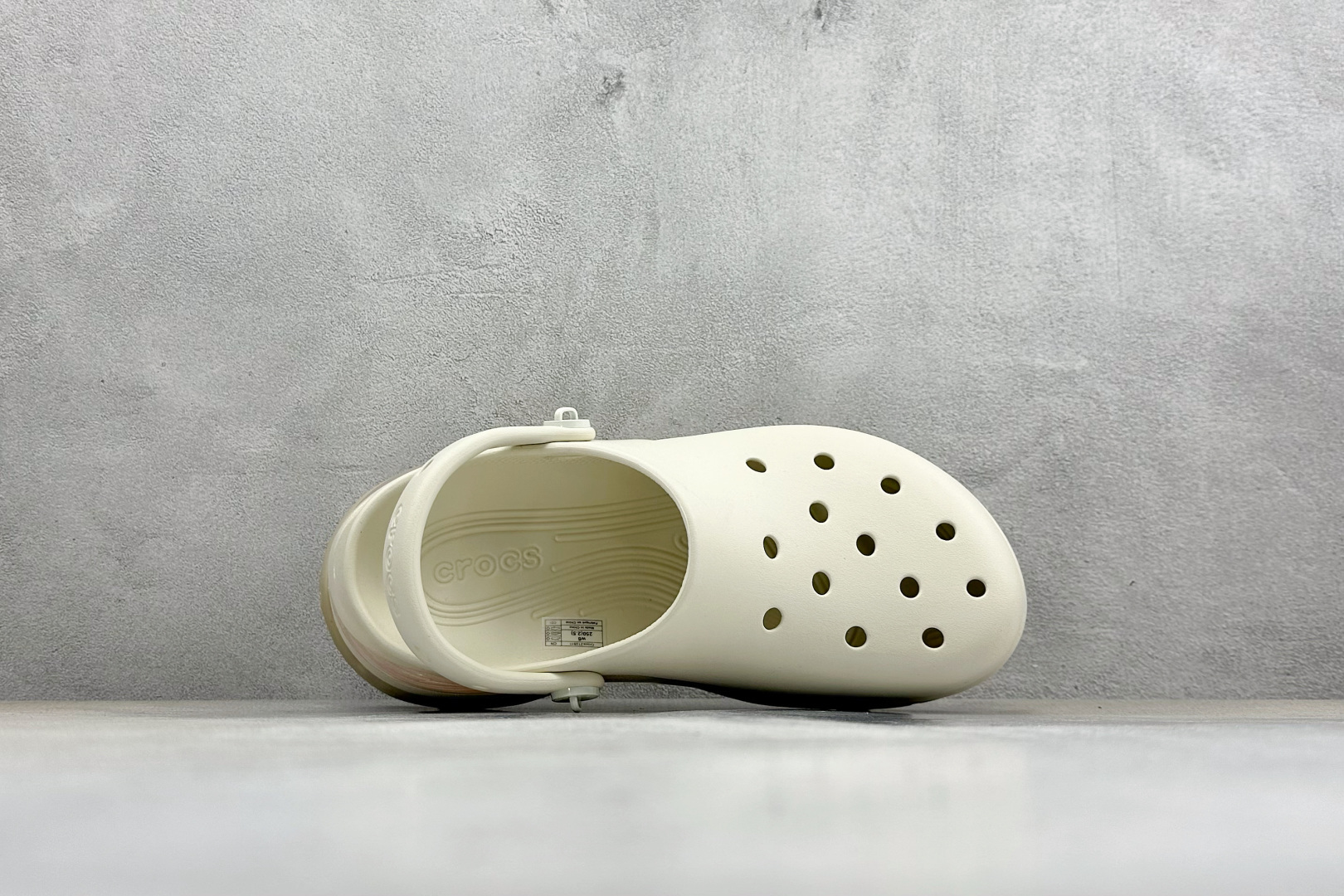 K原装 Crocs卡洛驰 小海豚 212811-2MD K原装 Crocs卡洛驰 小海豚 212811-2MD