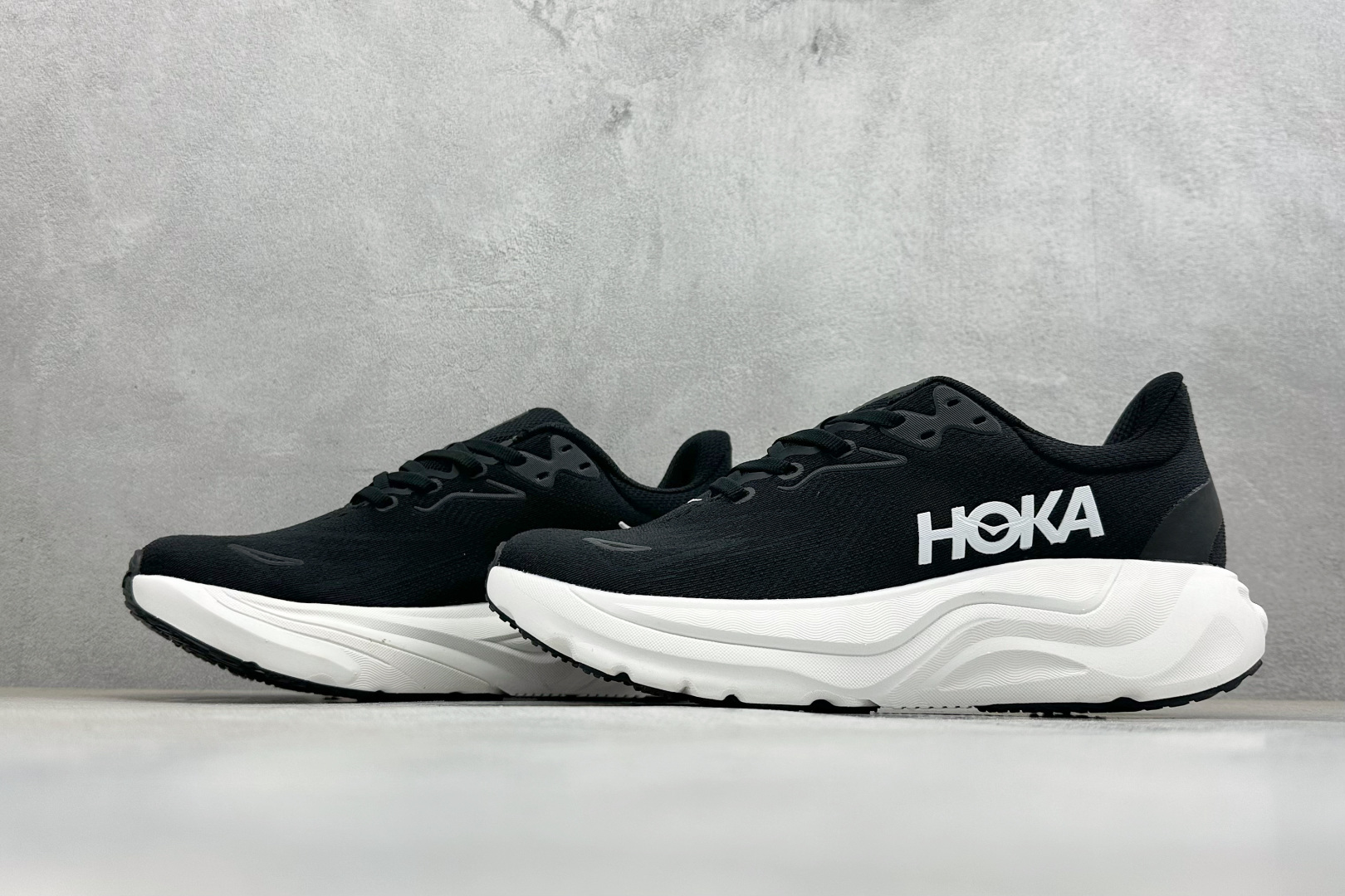 ST版HOKA ONE ONE M ARAHI 8时尚舒适 织物减震防滑支撑低帮 越野跑步鞋货号: -B